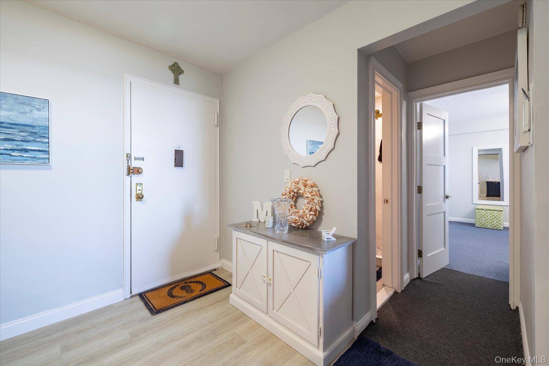 Long Beach, NY 11561,560 Broadway #4R