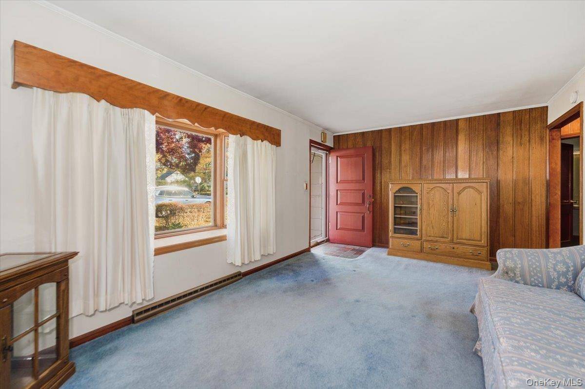 Ronkonkoma, NY 11779,374 Port AVE