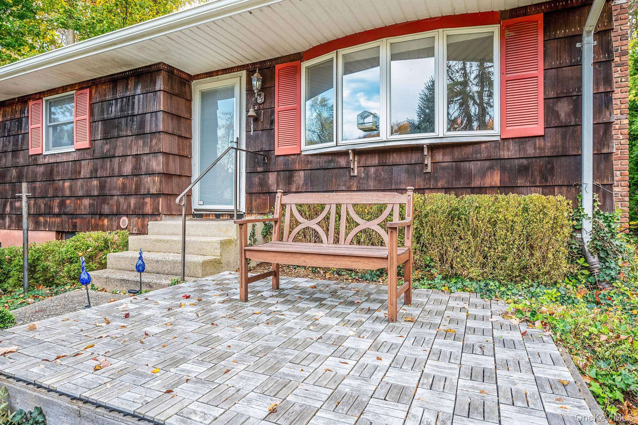 Northport, NY 11768,293 Vernon Valley RD