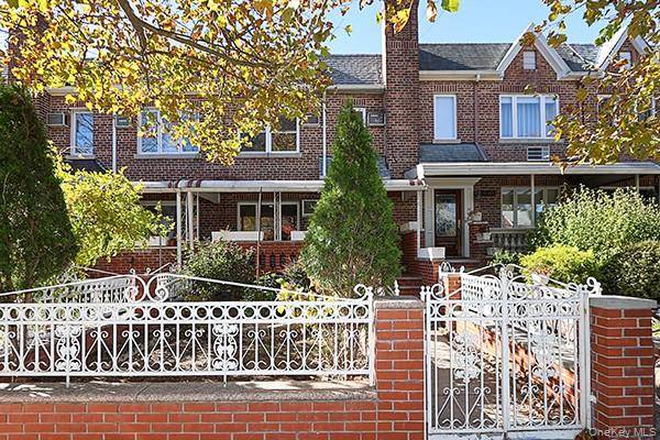 Middle Village, NY 11379,6364 78th ST