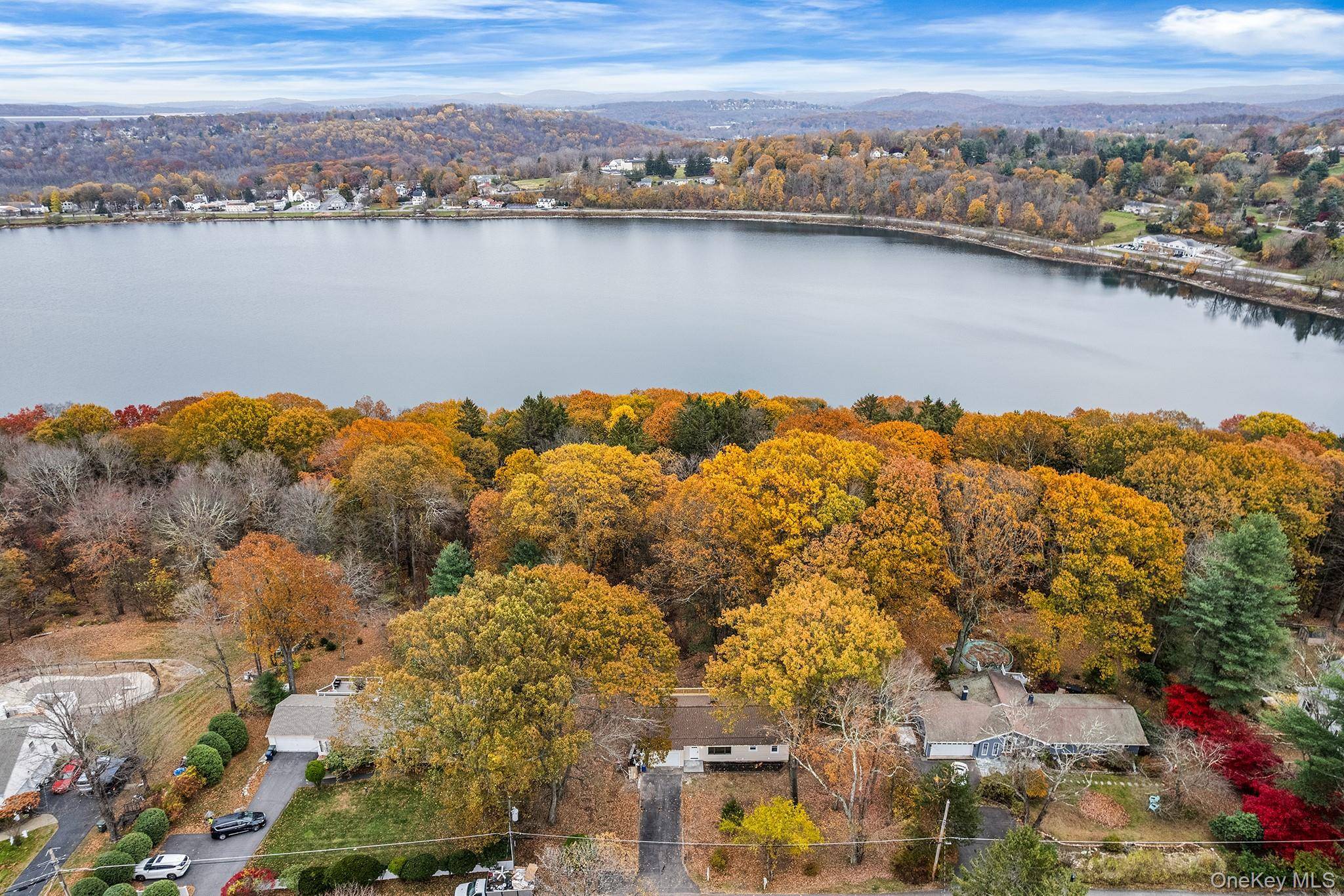 Carmel, NY 10512,58 Gleneida Ridge RD