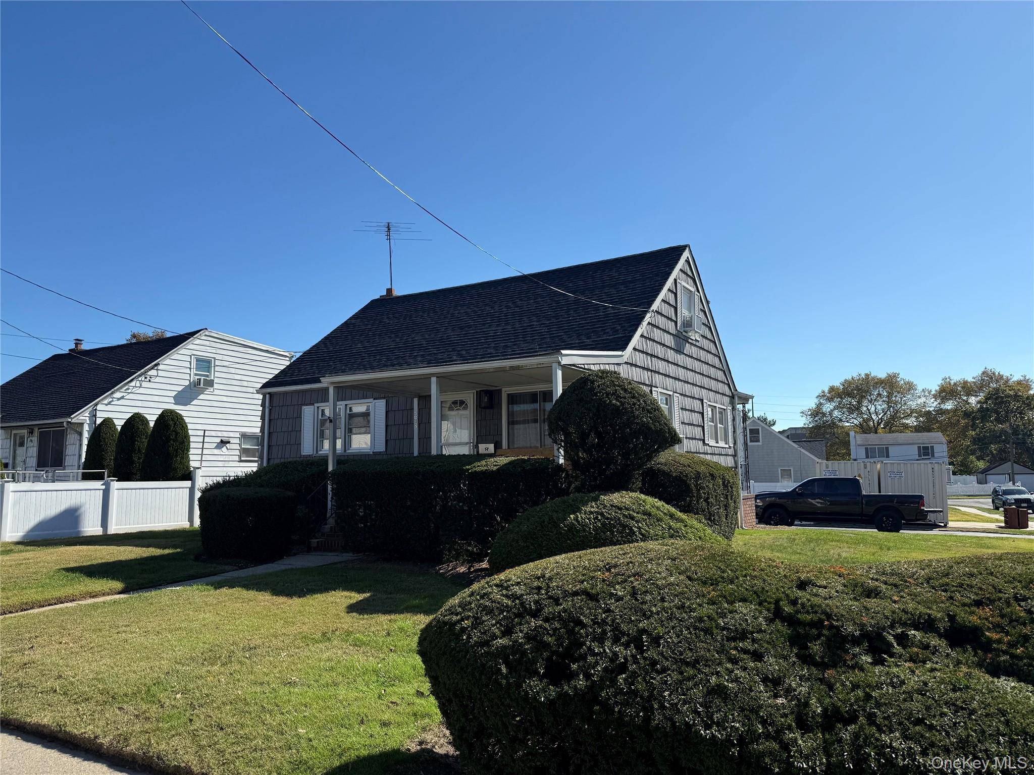 Lawrence, NY 11559,273 Mott AVE