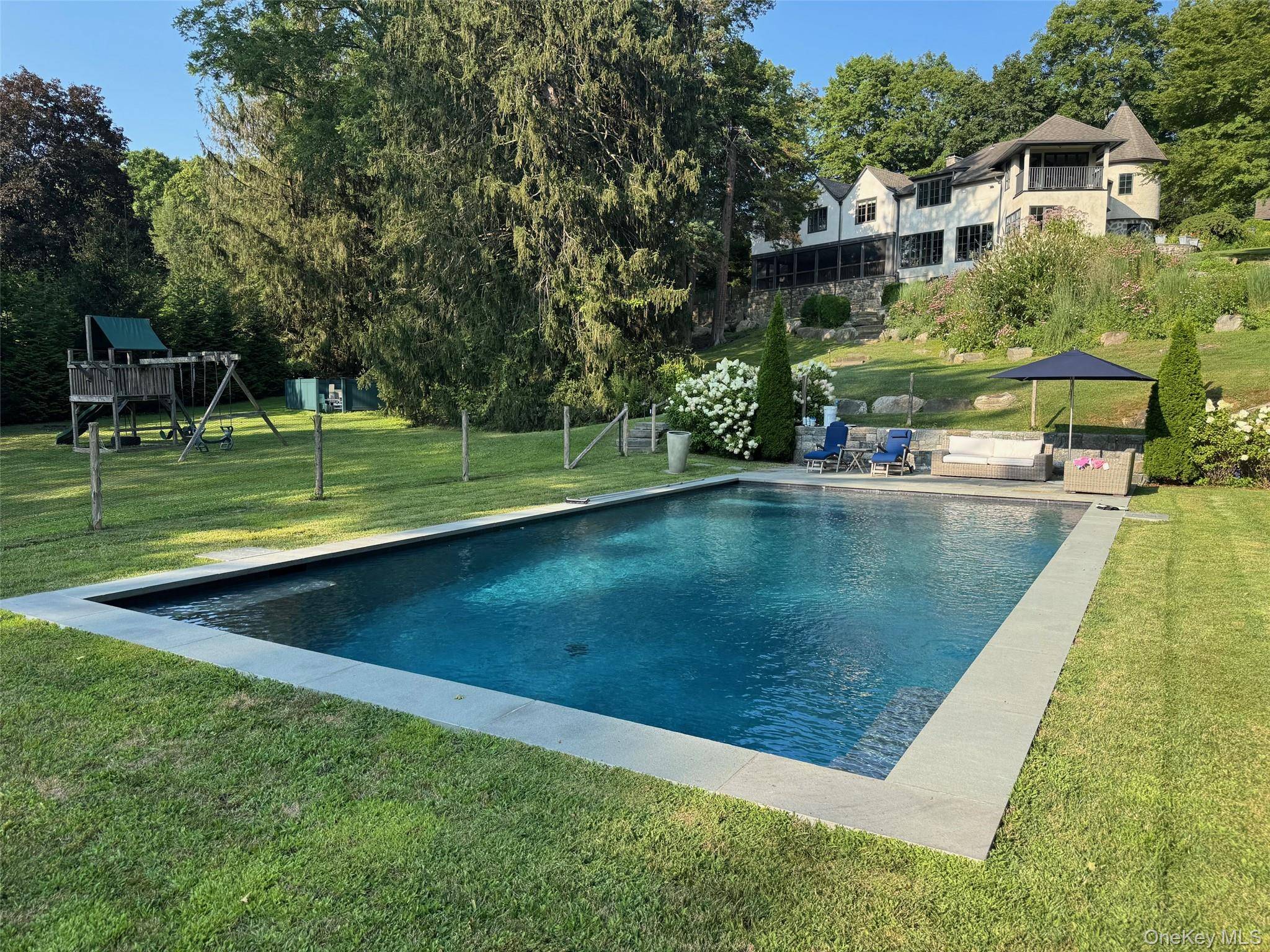 Katonah, NY 10536,14 Quicks LN