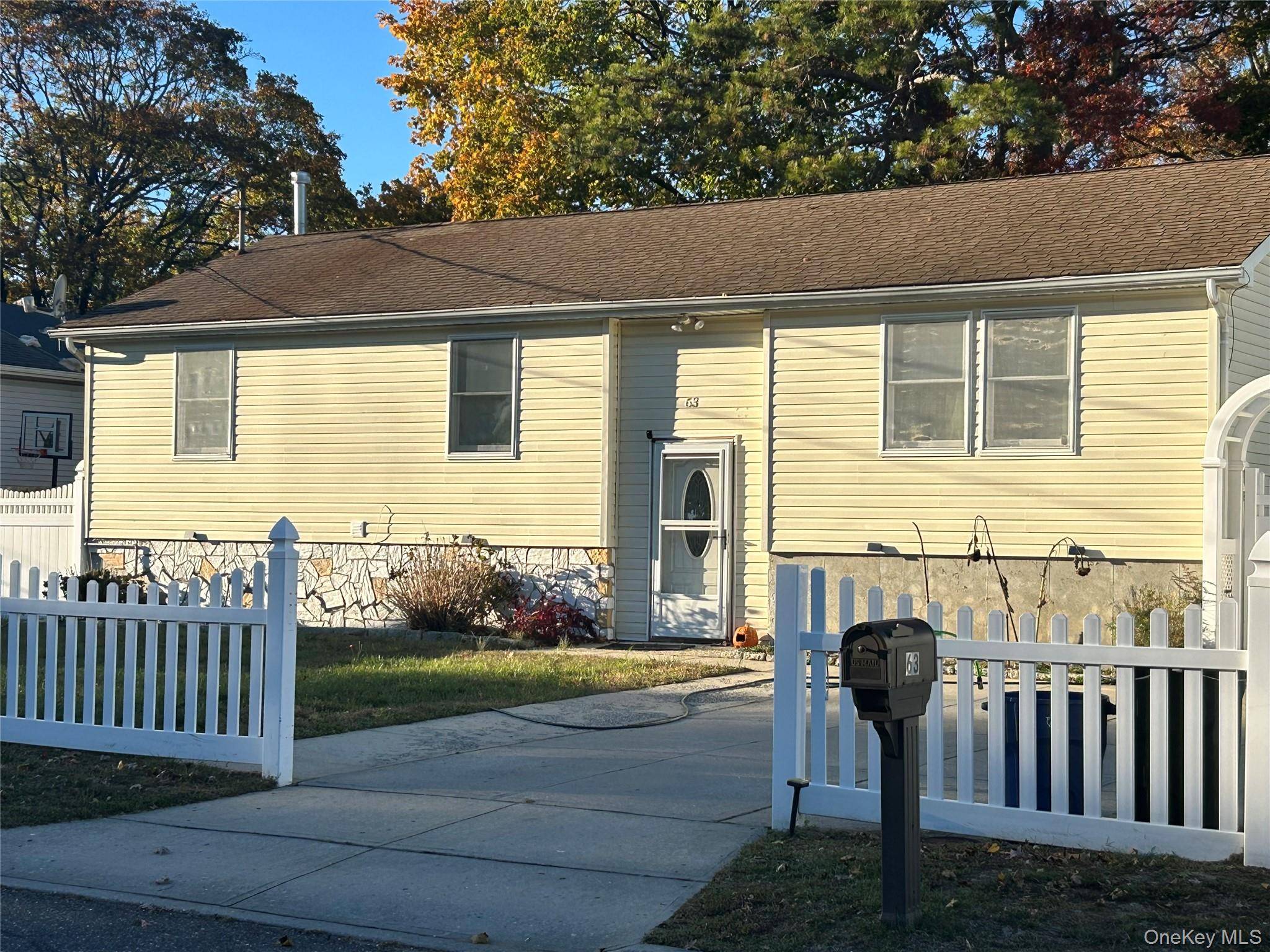 Wyandanch, NY 11798,63 Garden City AVE