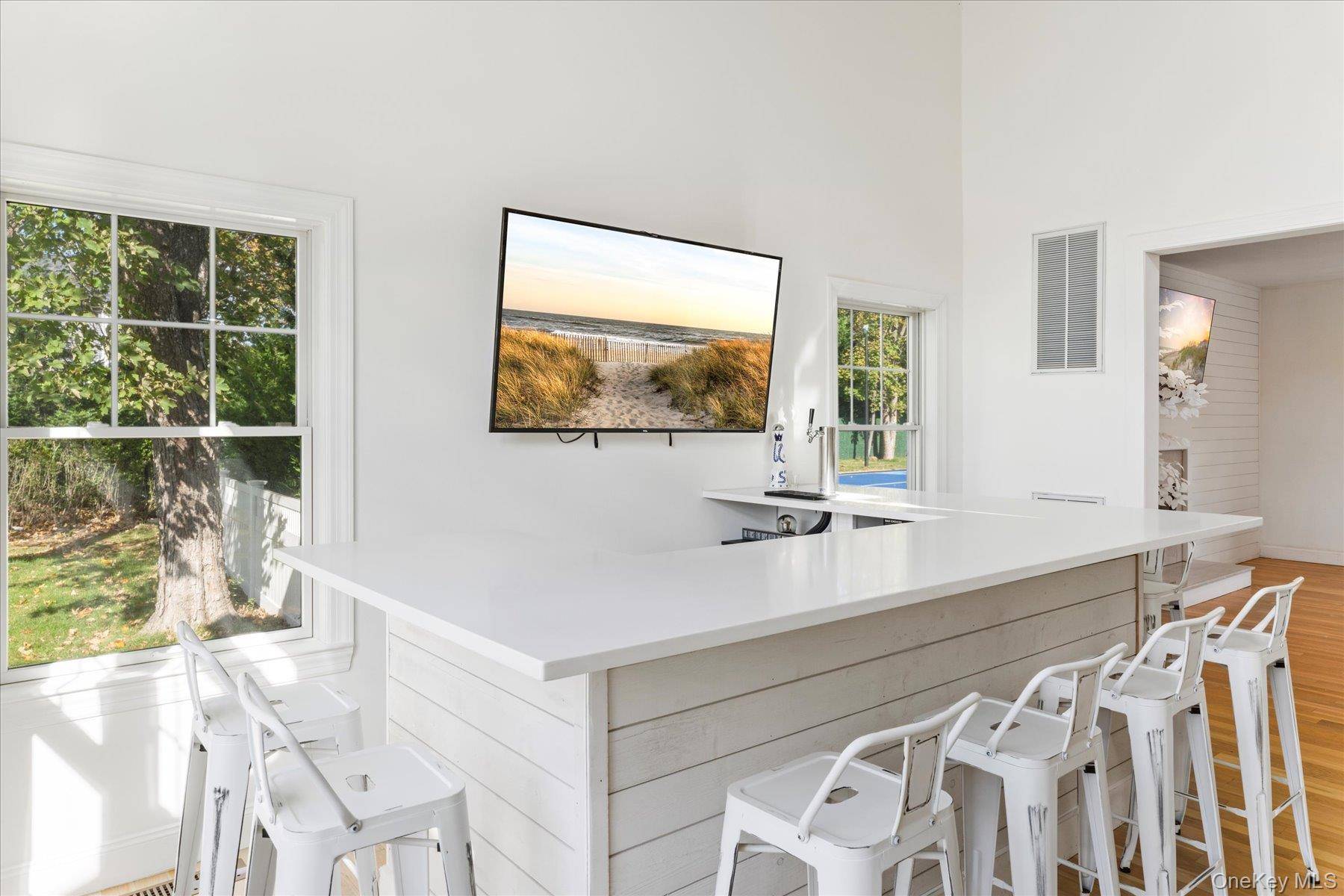 East Moriches, NY 11940,39 E Culver LN