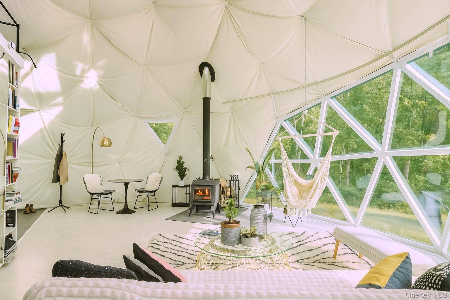 Dover Plains, NY 12522,105 Sand Hill RD