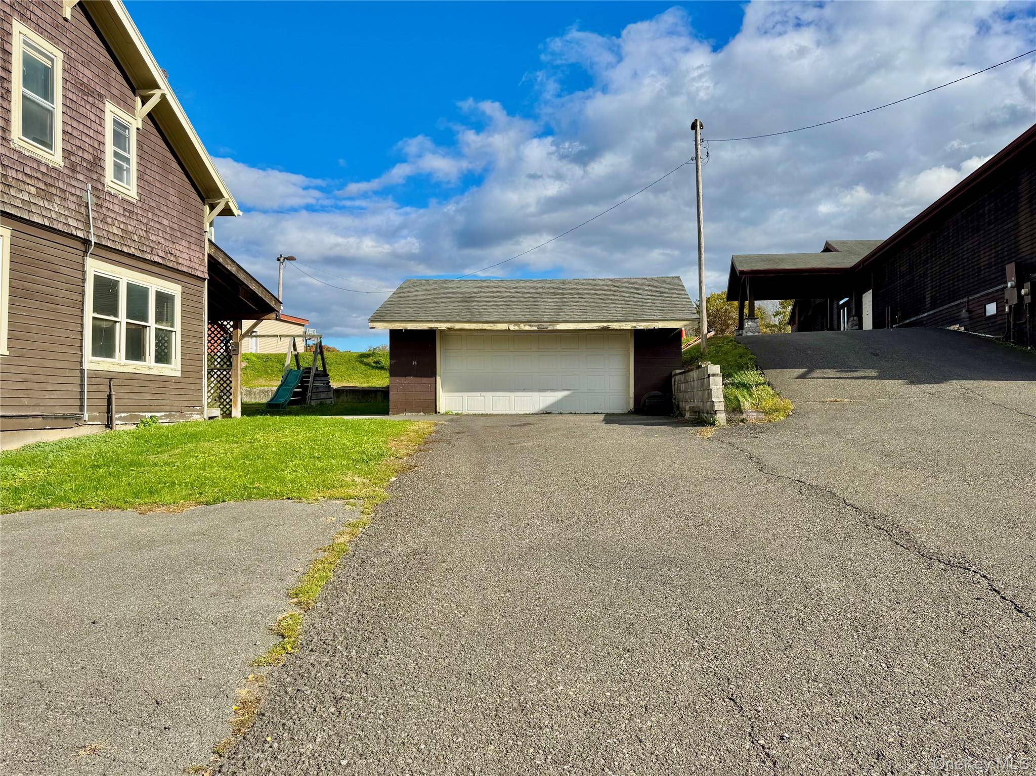 Catskill, NY 12414,8 Forest Hills AVE