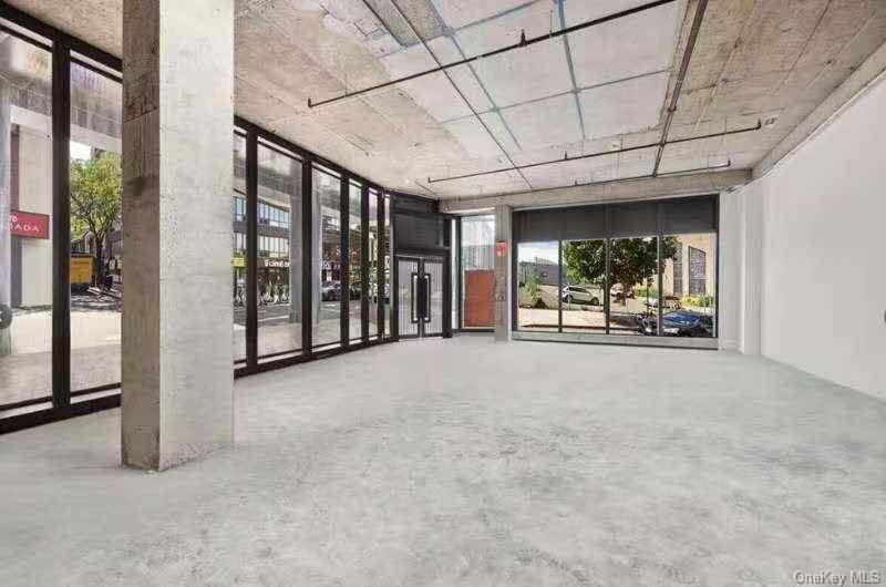 Flushing, NY 11354,36-21 Prince ST #1F