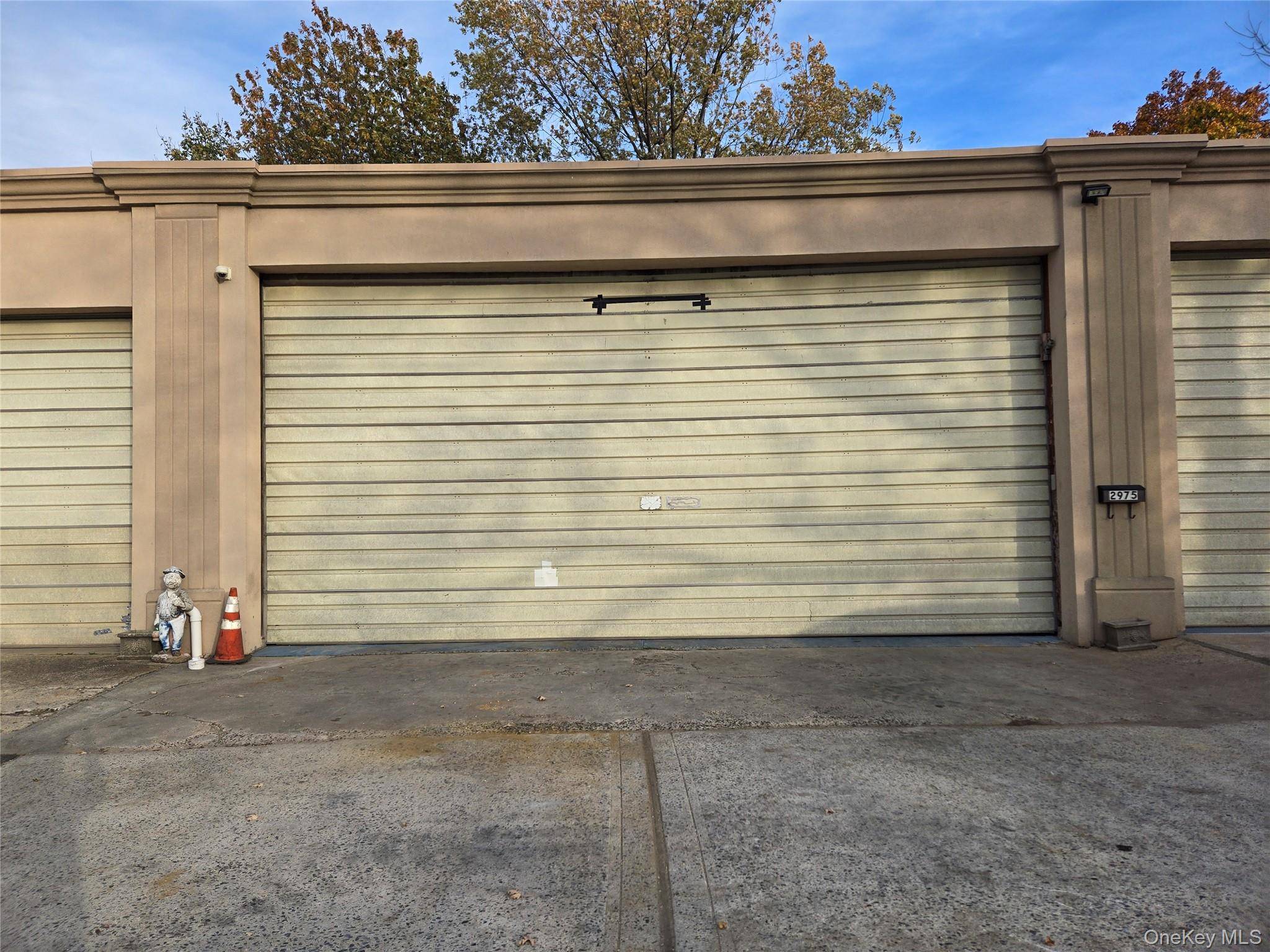 Oceanside, NY 11572,2975 Mills ST