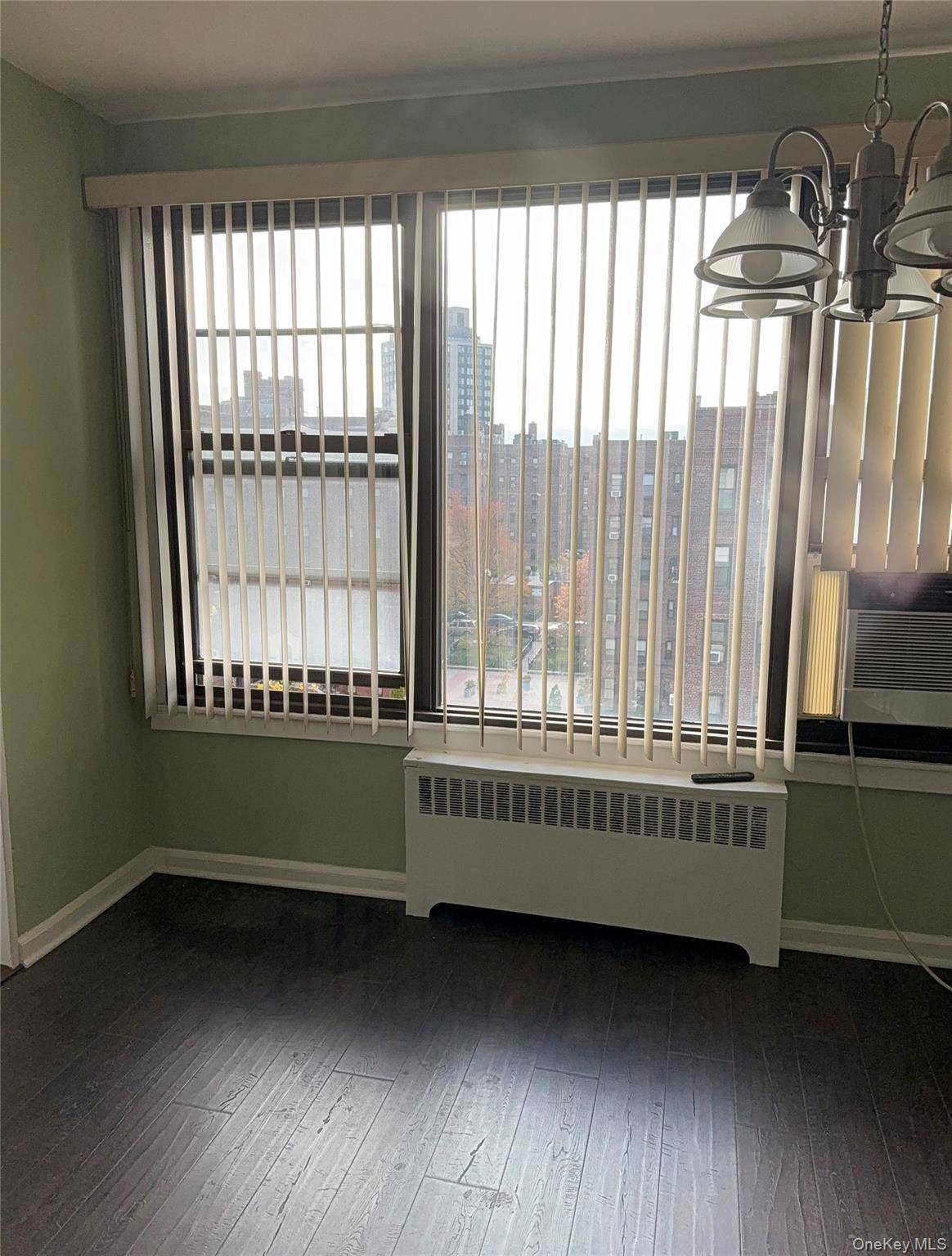 Rego Park, NY 11374,98-25 64th RD #7J