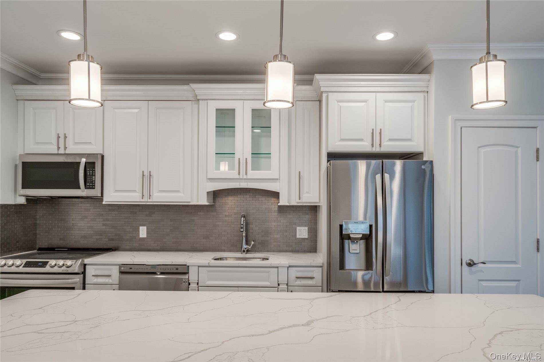 Huntington, NY 11743,110 New York AVE #3C