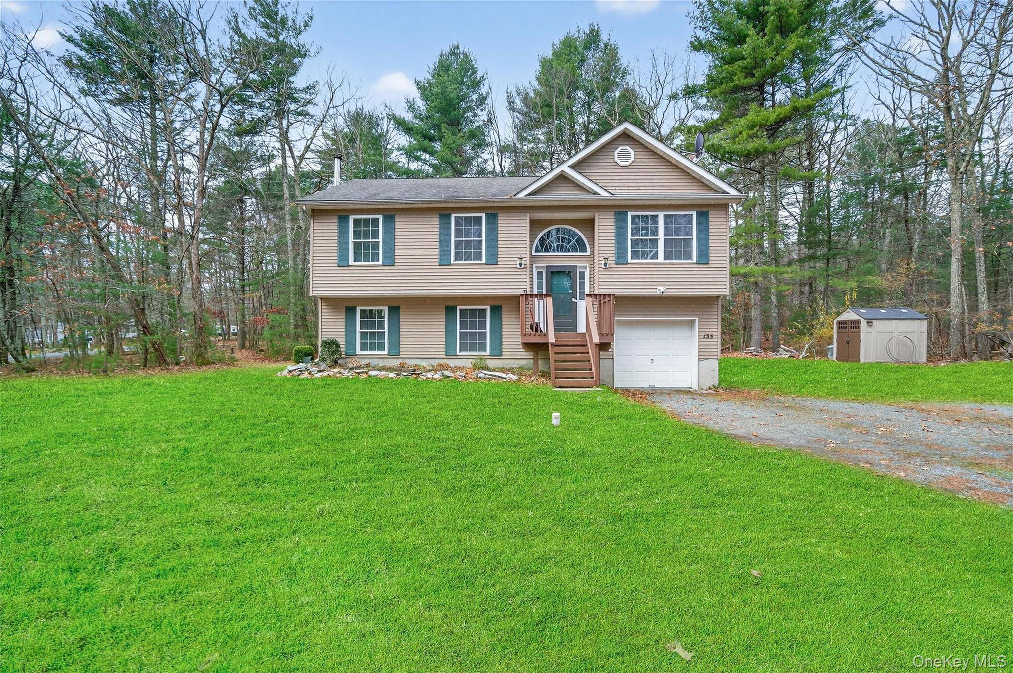 Sparrowbush, NY 12780,135 Old Forestburg RD