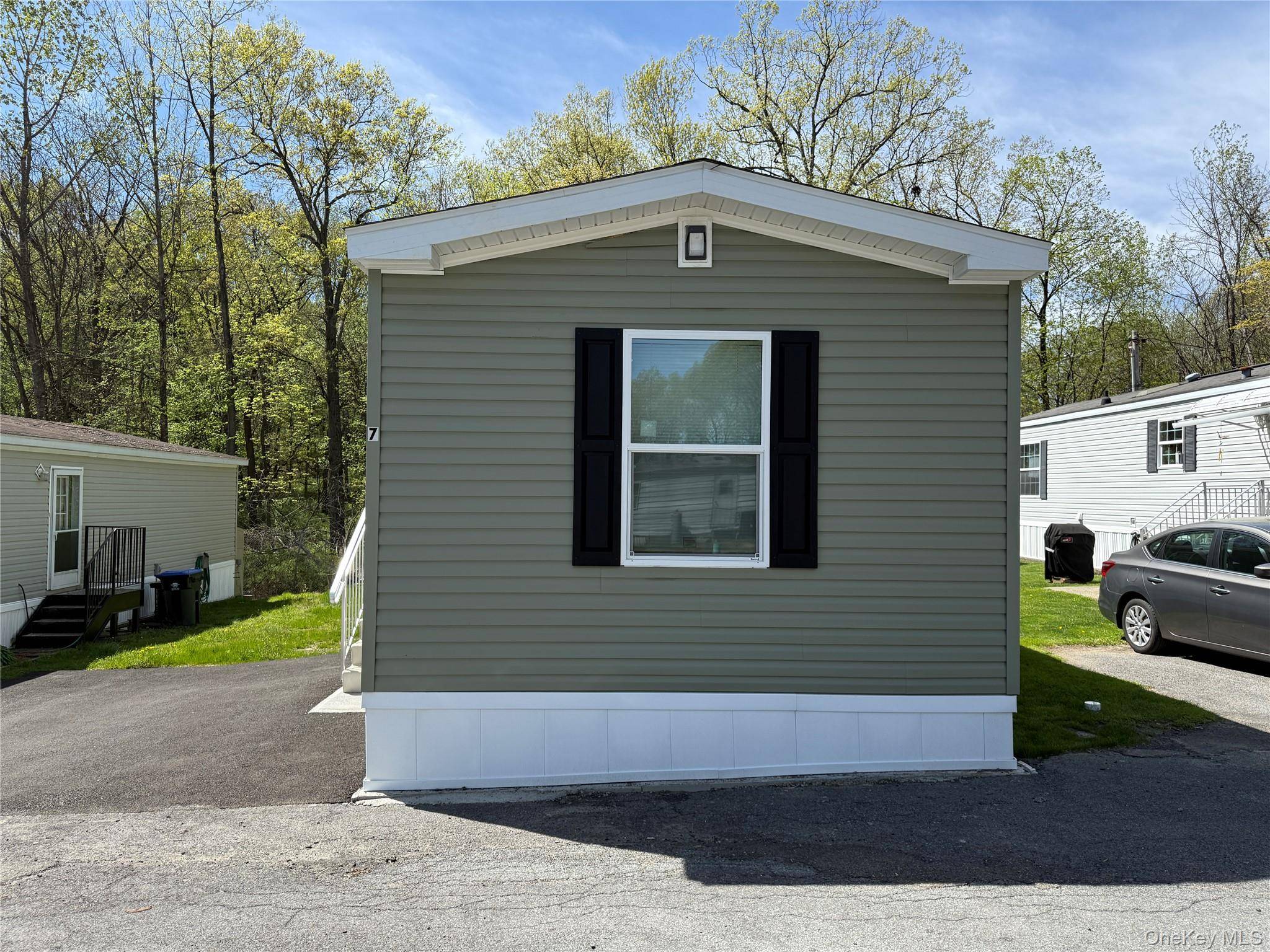 New Windsor, NY 12553,3146 Route 9W #7A