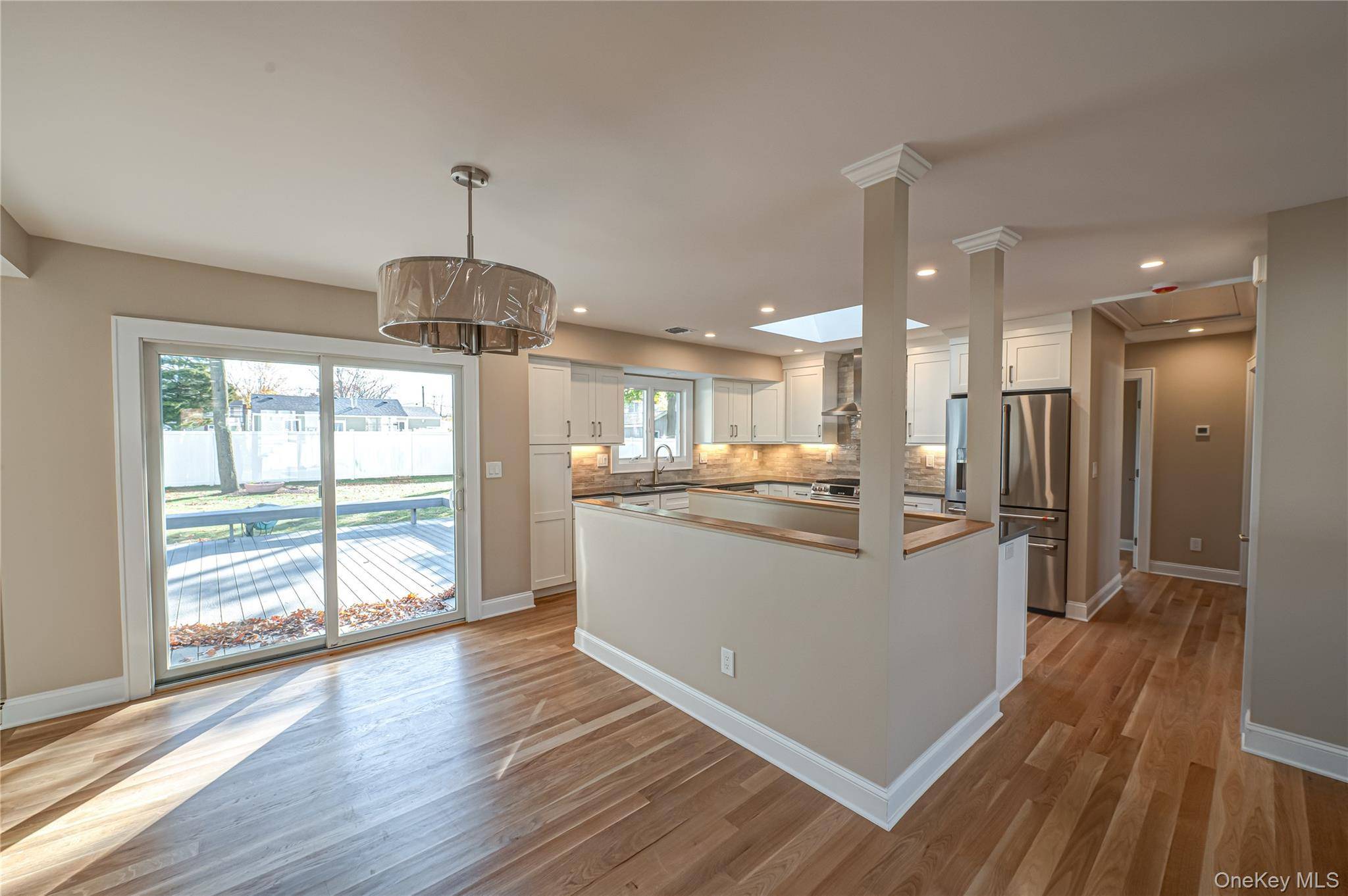 West Islip, NY 11795,31 Boulevard AVE