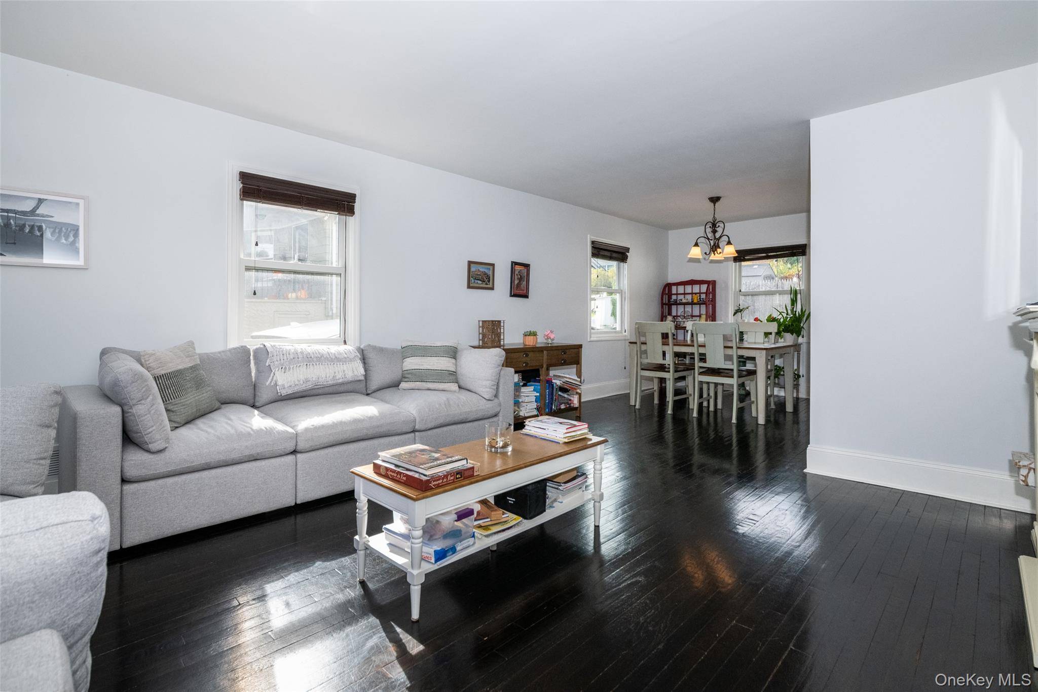 New Rochelle, NY 10801,90 Clinton AVE