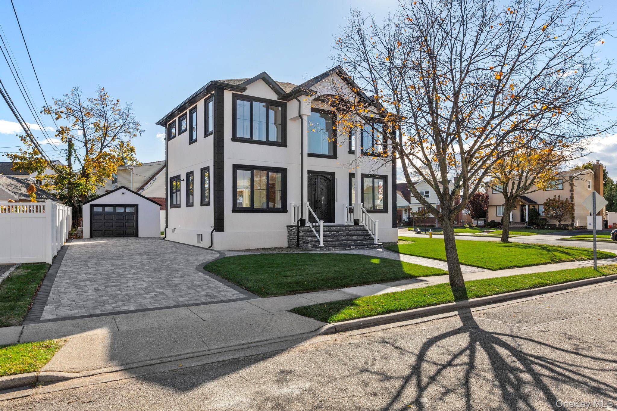 Franklin Square, NY 11010,1035 Glen DR