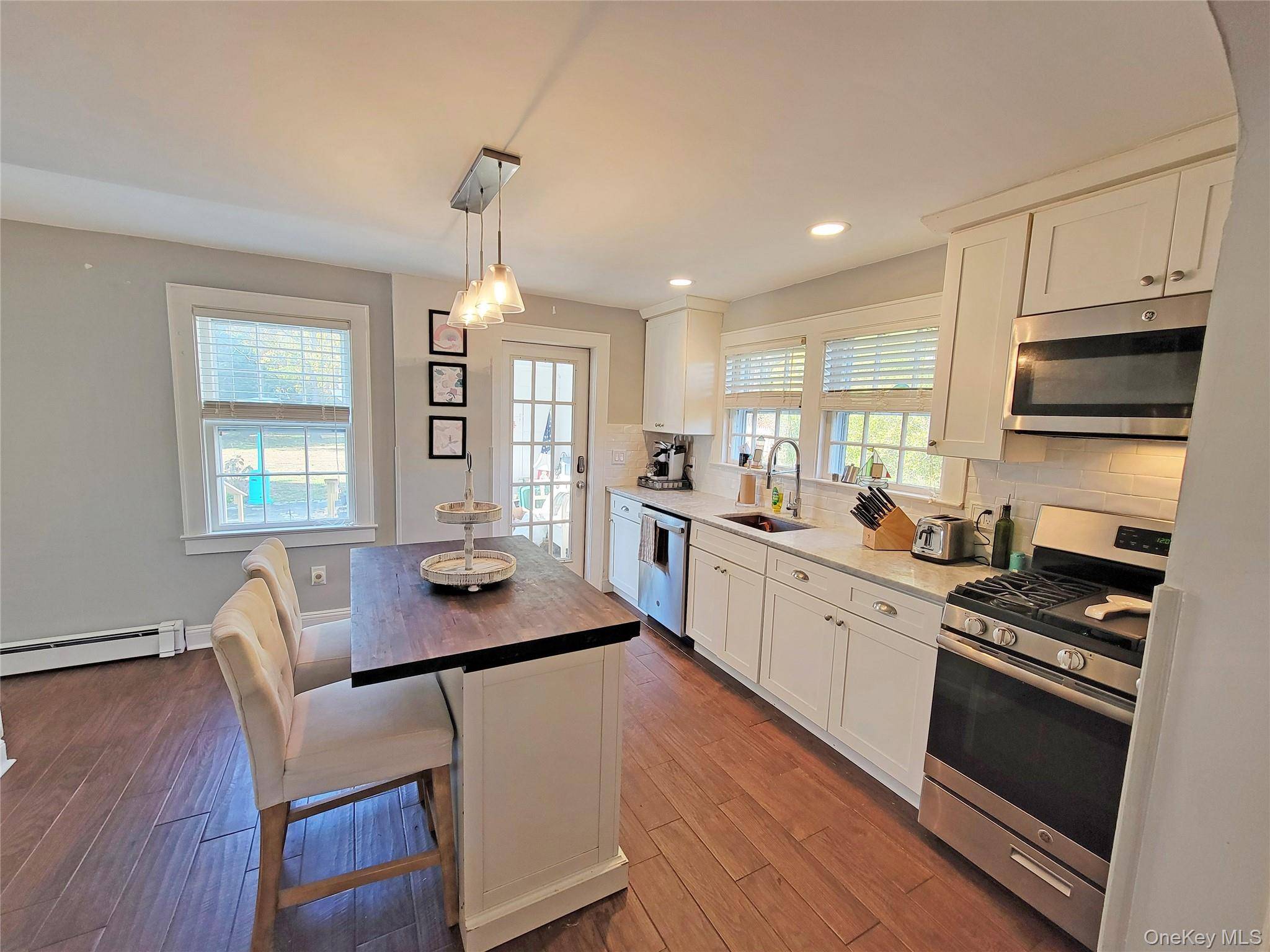 Bayport, NY 11705,76 Bayport Ave AVE