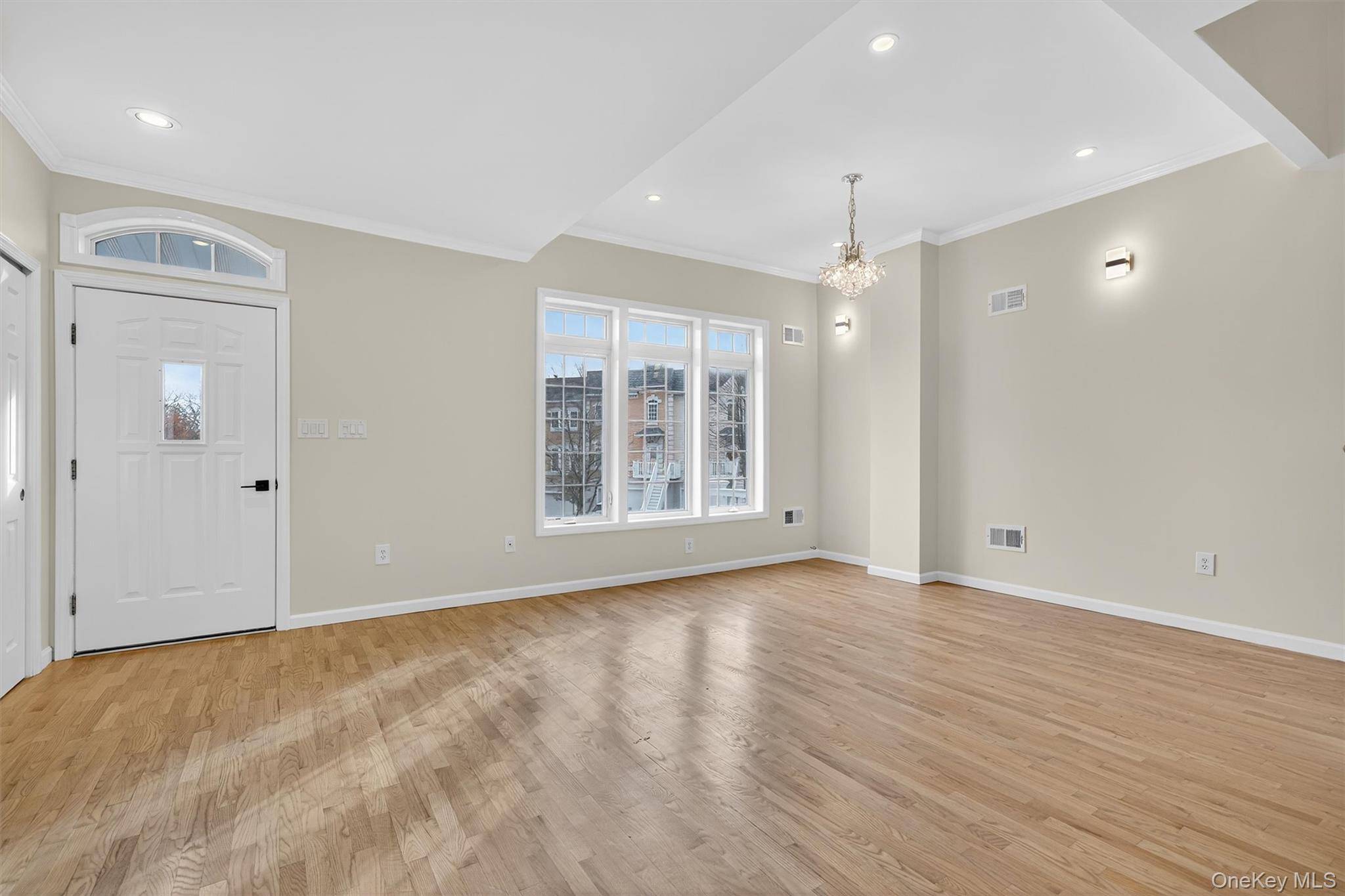 Nanuet, NY 10954,34 Alexander CT