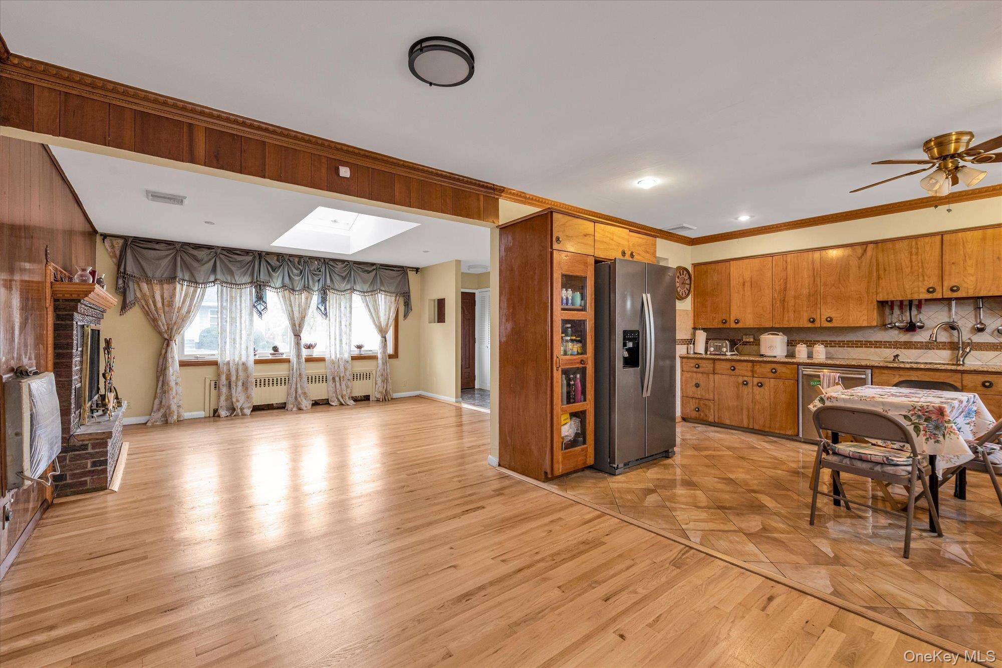 Syosset, NY 11791,26 Humphrey DR