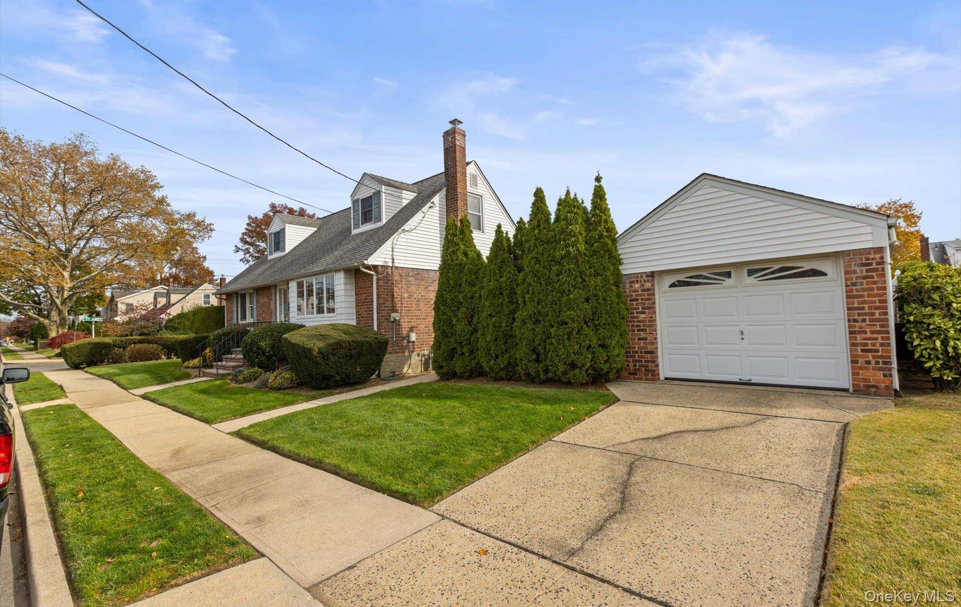 Garden City South, NY 11530,124 Kilburn RD