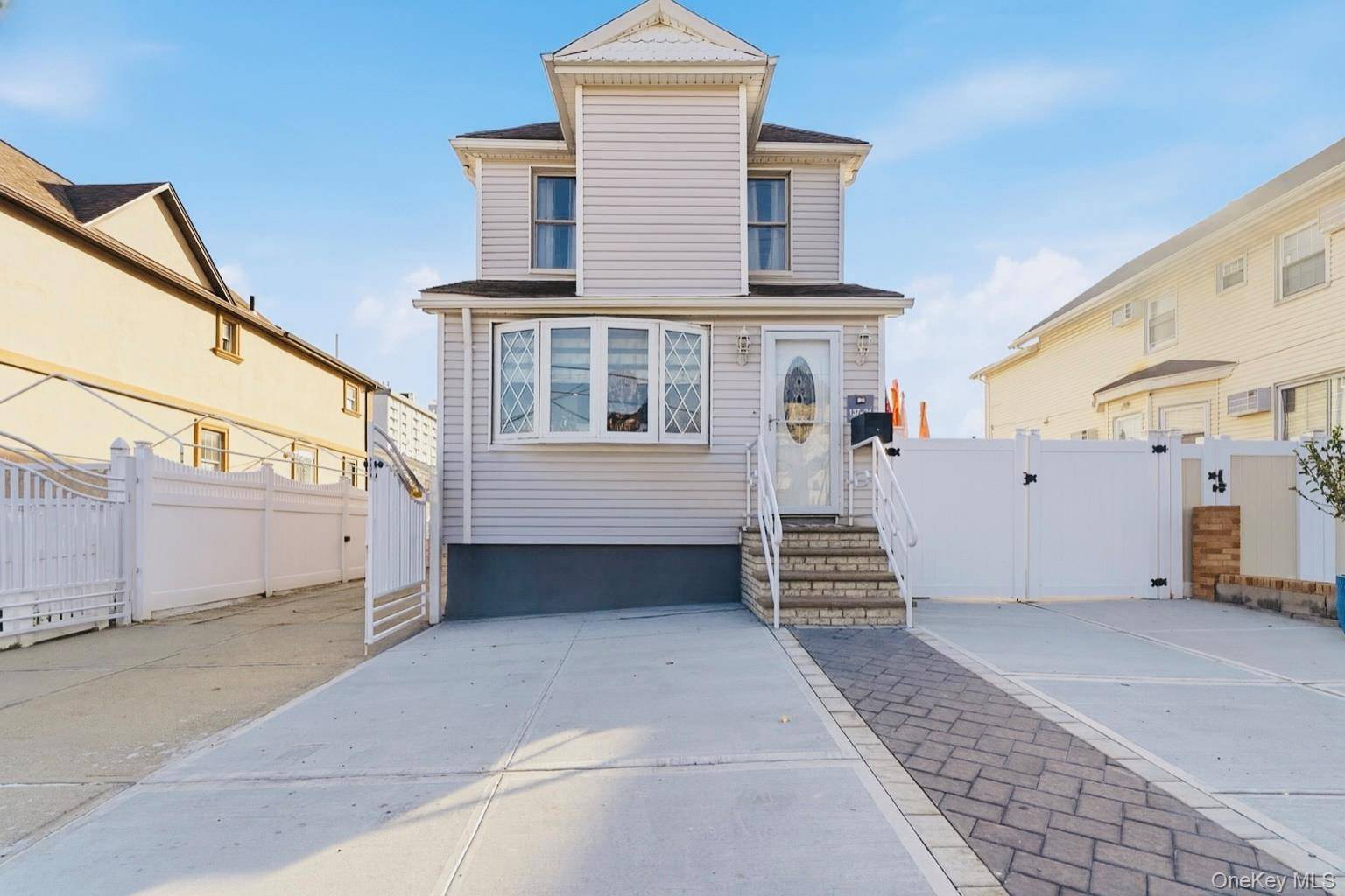 Jamaica, NY 11436,13724 133rd AVE