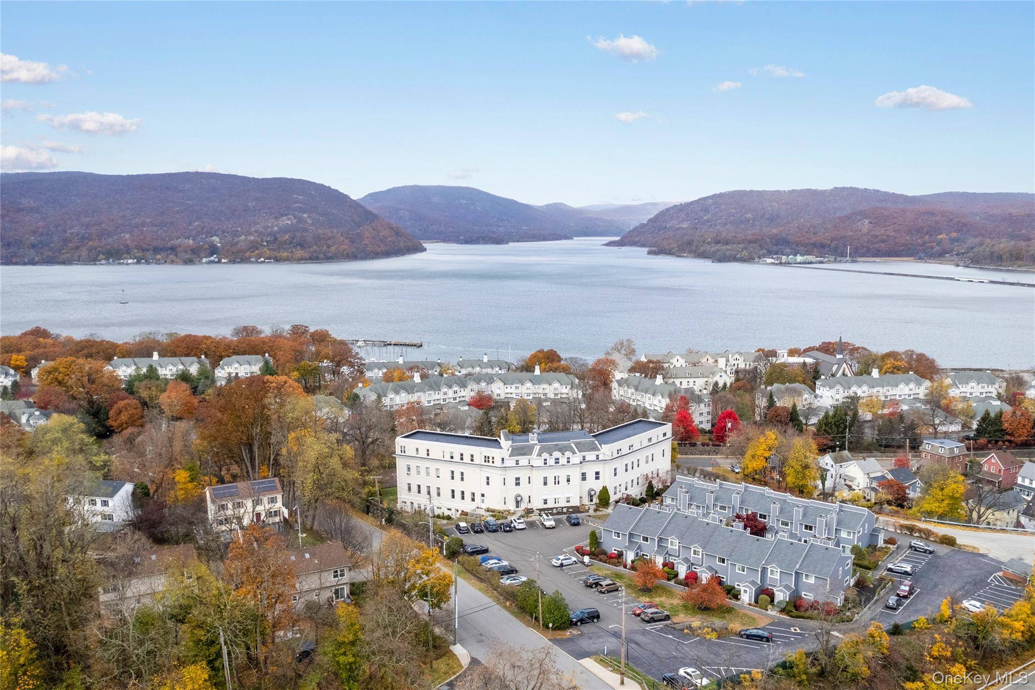 Peekskill, NY 10566,16 Waterview Estate