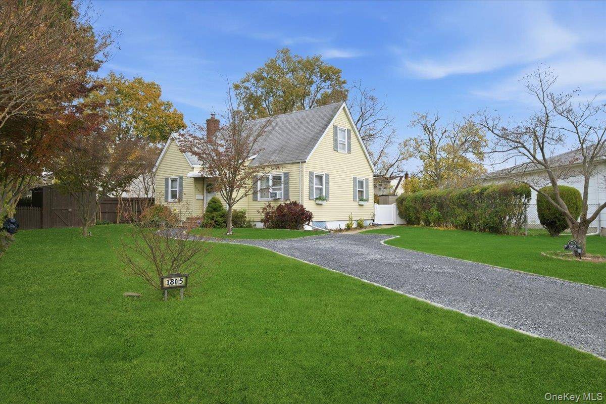 Seaford, NY 11783,3805 Colonial CT