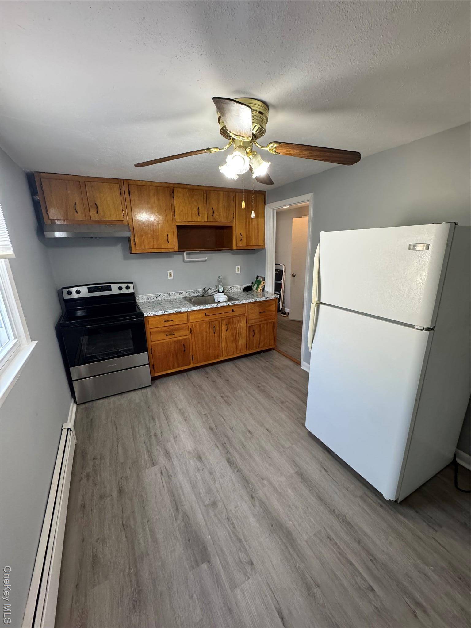 Hicksville, NY 11801,8 Elmira ST