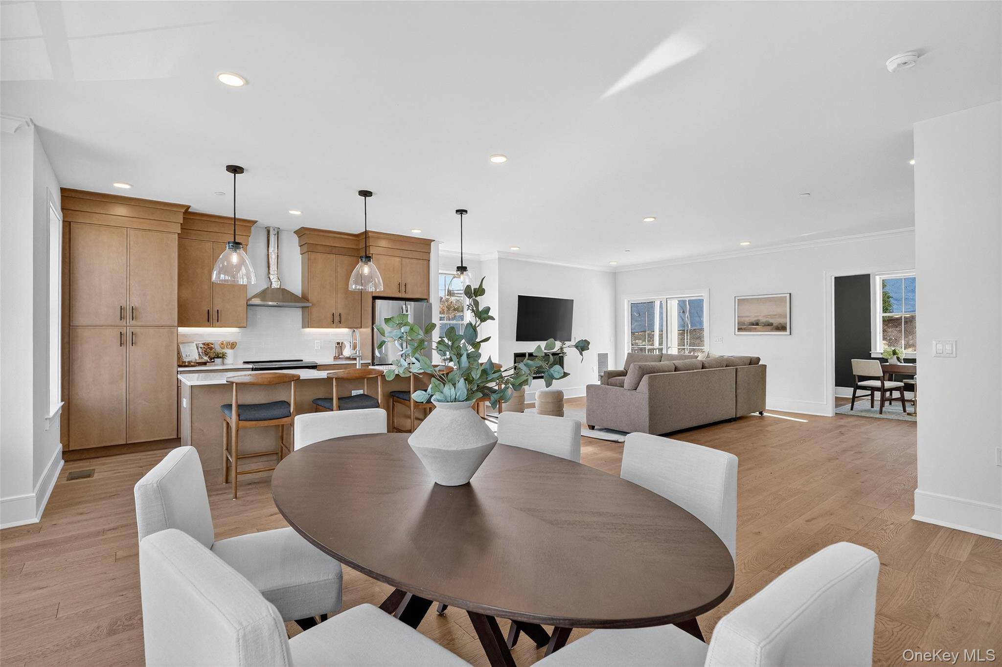 Yorktown Heights, NY 10598,1803 Soundview CT