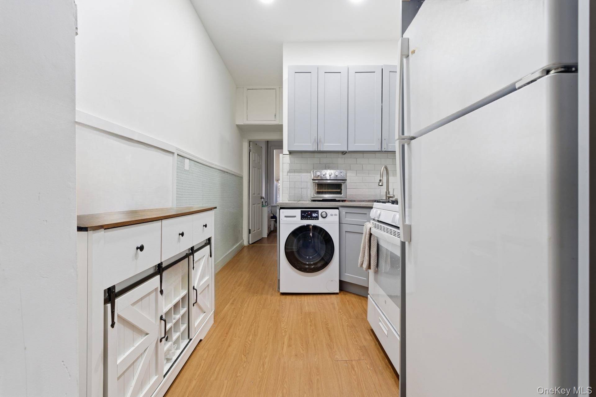 Brooklyn, NY 11237,255 Saint Nicholas AVE