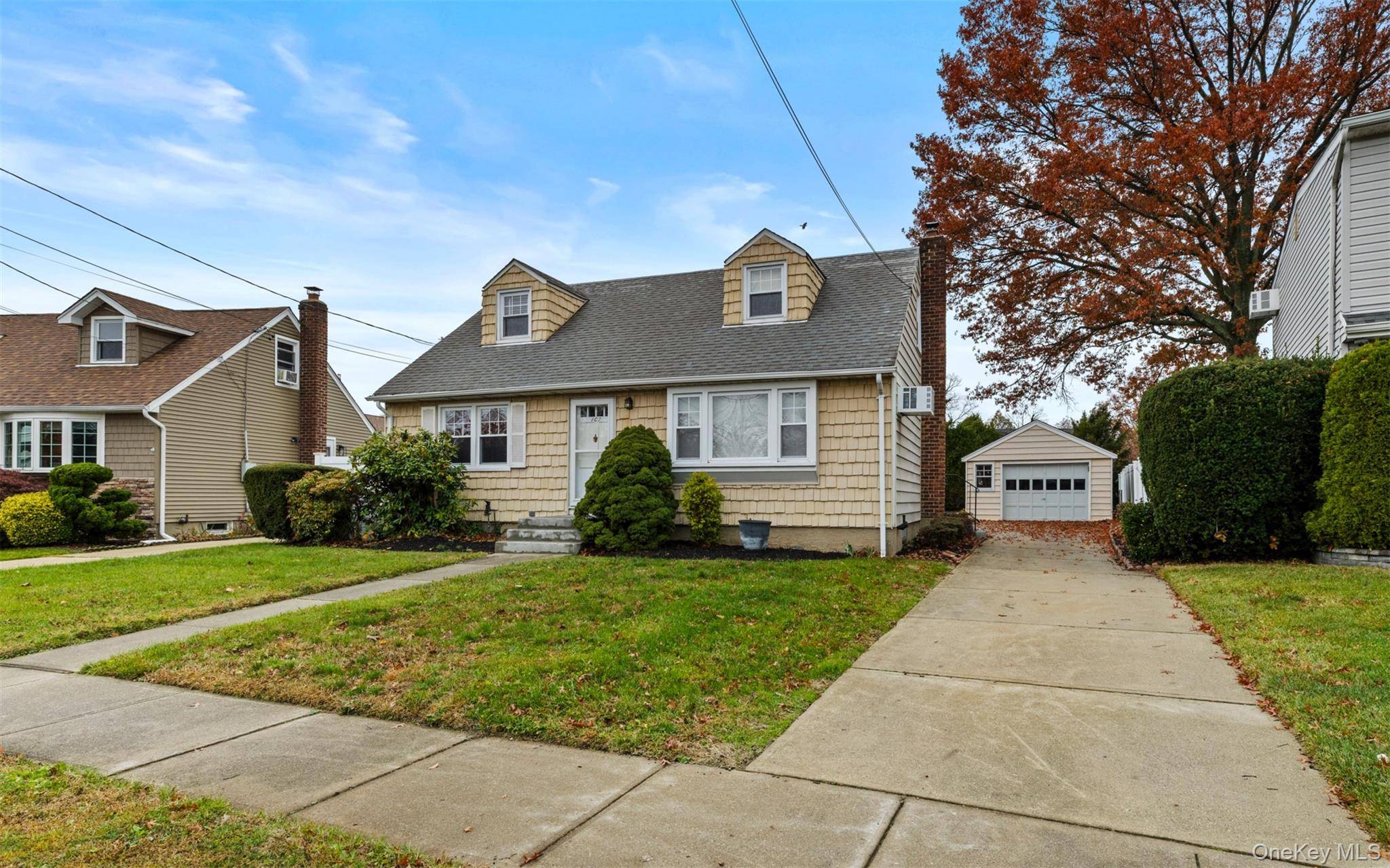 East Meadow, NY 11554,107 Rose DR