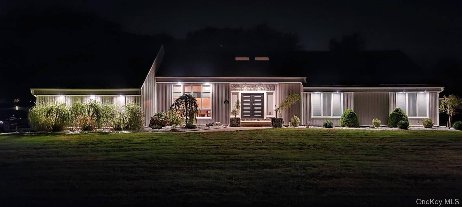 Miller Place, NY 11764,5 Field LN