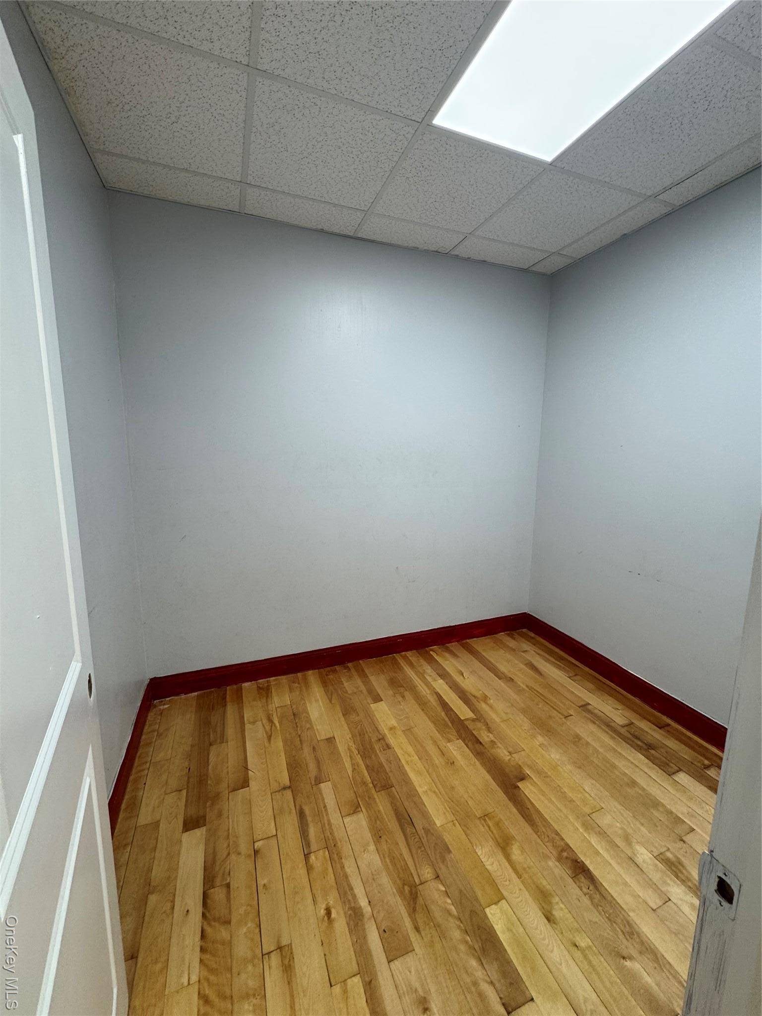 Saint Albans, NY 11412,10907 Farmers BLVD