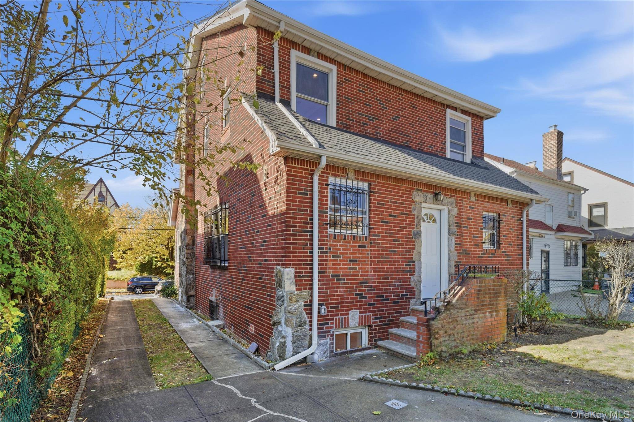 Saint Albans, NY 11434,114-47 173rd ST