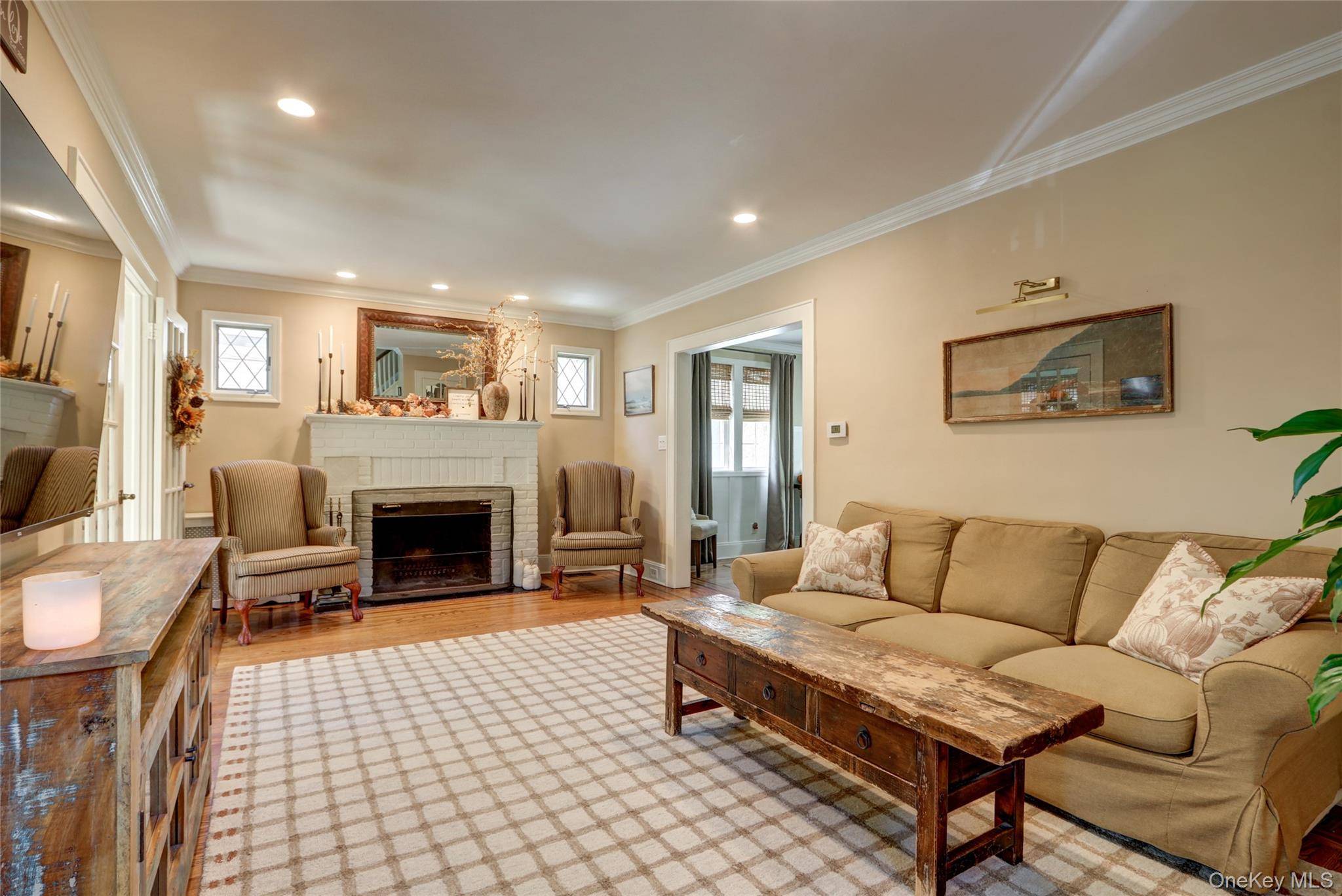 Rockville Centre, NY 11570,45 Woodland AVE