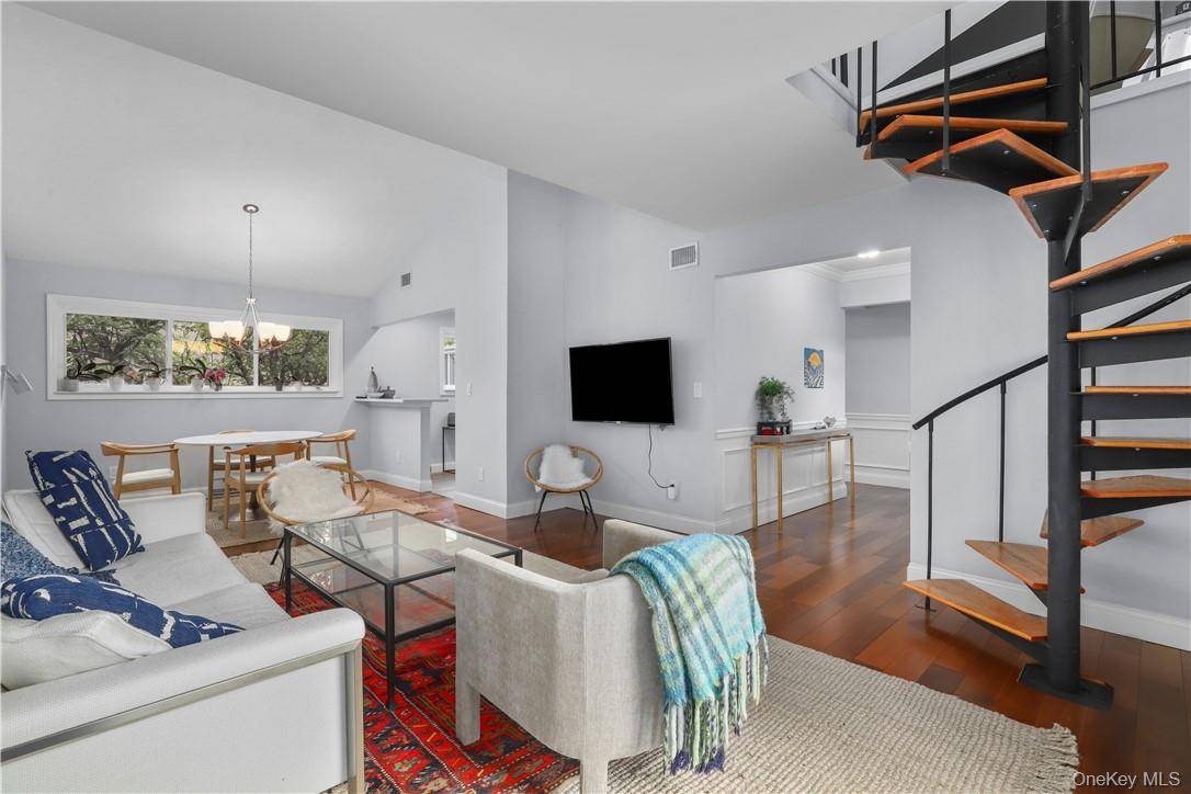 Bedford Hills, NY 10507,208 Harris RD #EB3