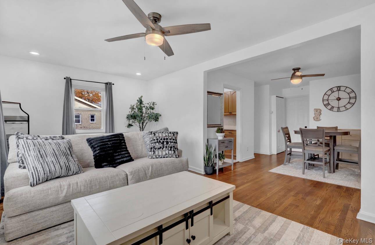 Islip, NY 11751,83 Finch #2B