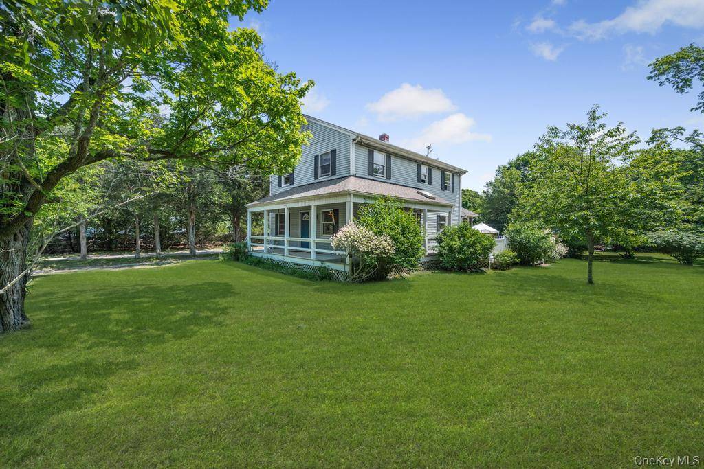 Westhampton, NY 11977,4 Cooks LN