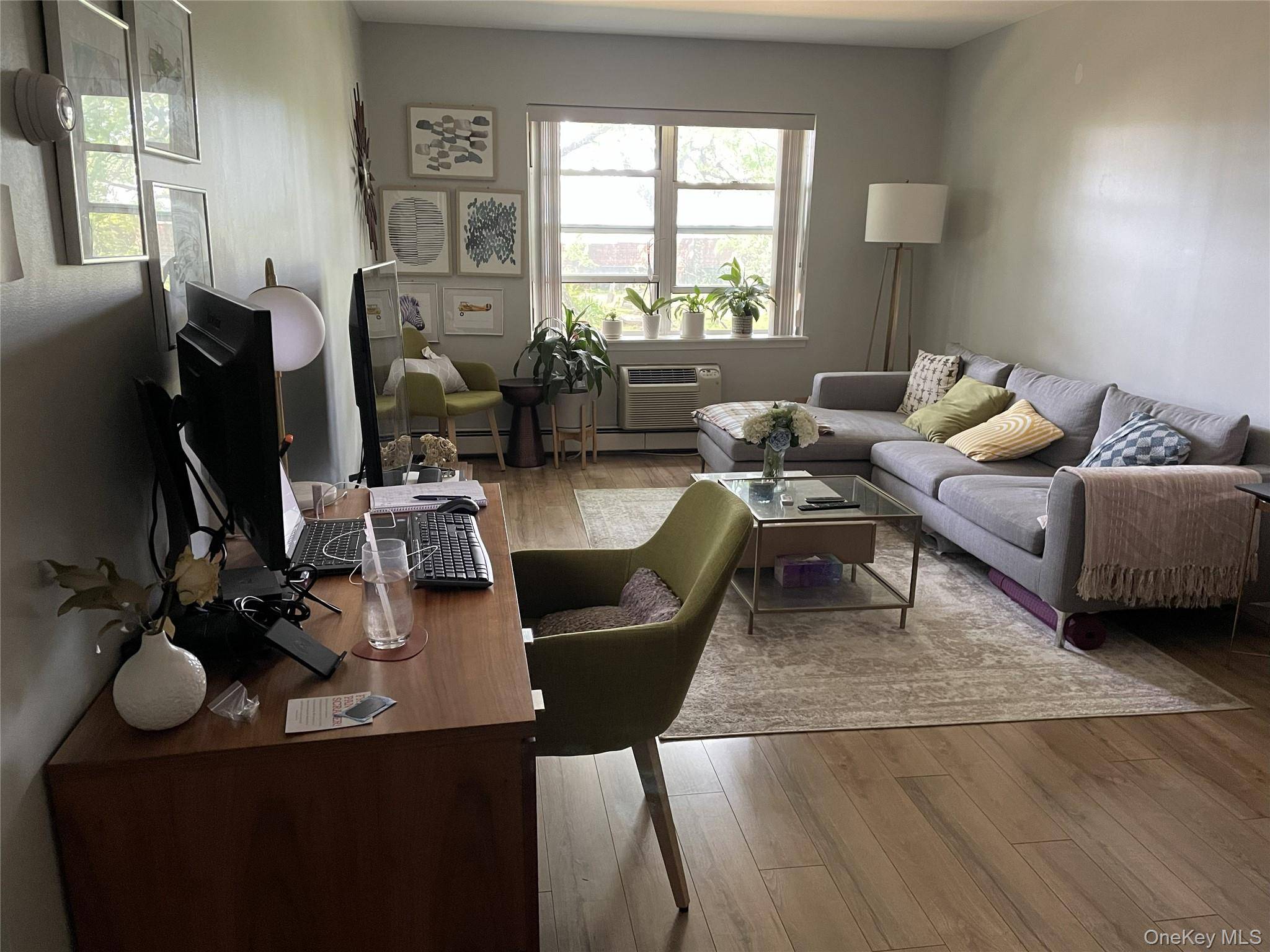 Mamaroneck, NY 10543,400 Mount Pleasant AVE #1H