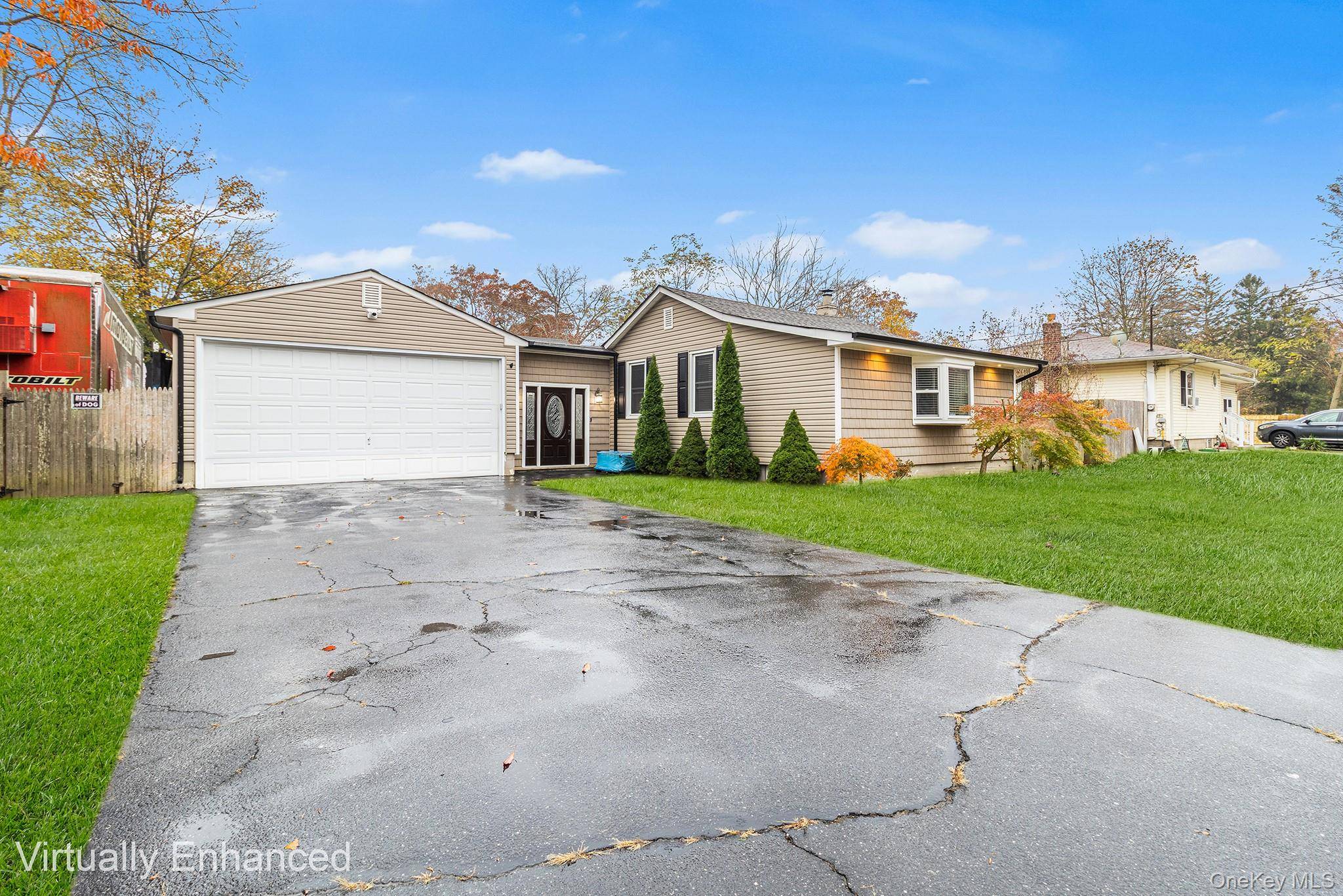 Mastic Beach, NY 11951,166 Neighborhood RD