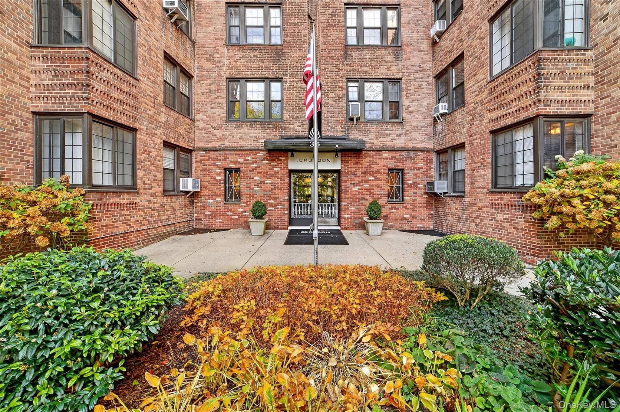 Bronxville, NY 10708,35 Parkview AVE #6K