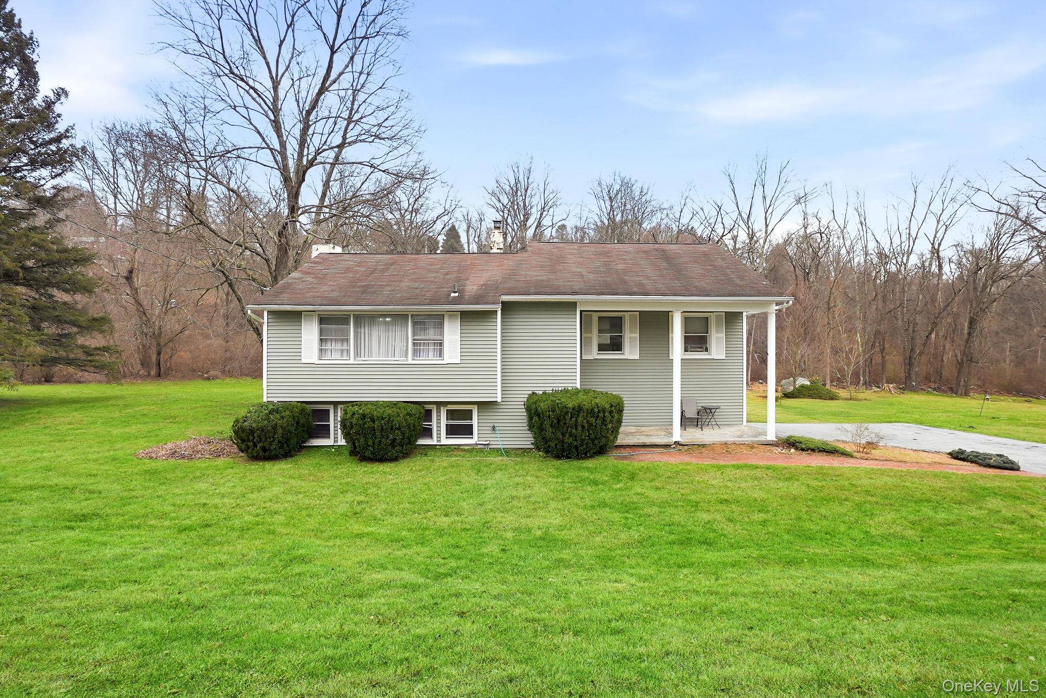 Carmel, NY 10512,55 Robin DR