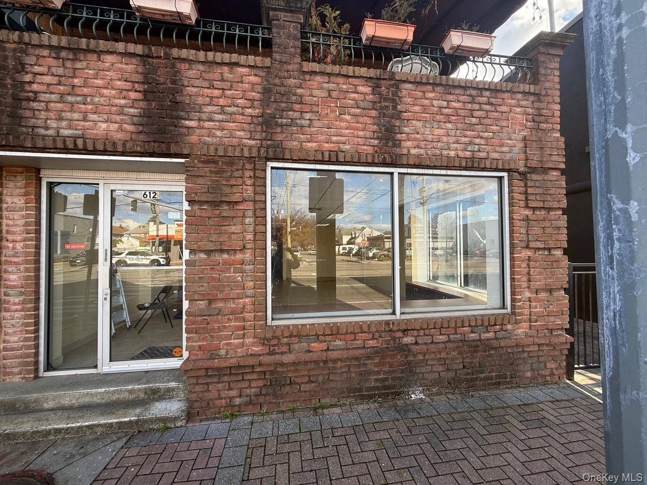 New Hyde Park, NY 11040,612 Jericho TPKE #612