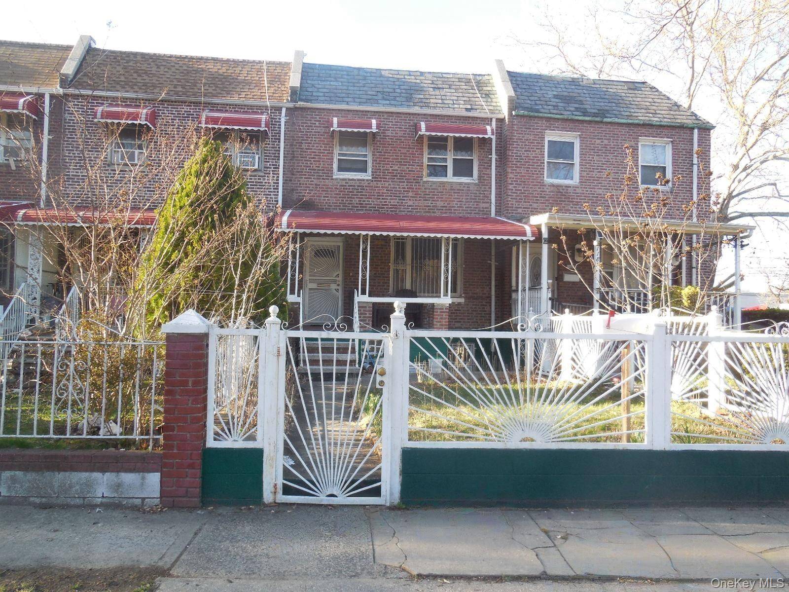 Bronx, NY 10466,1183 Grenada PL