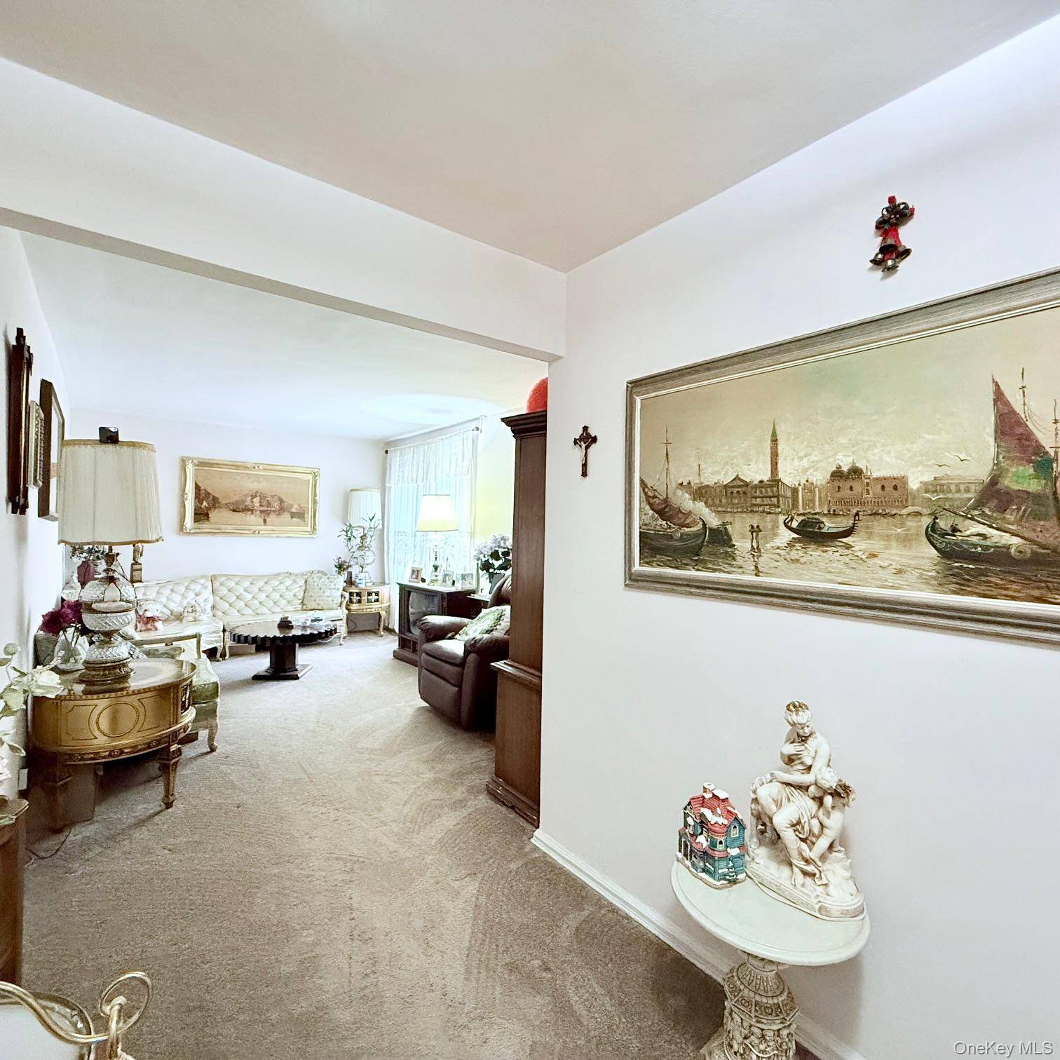 Woodhaven, NY 11421,83-15 98 ST #3K