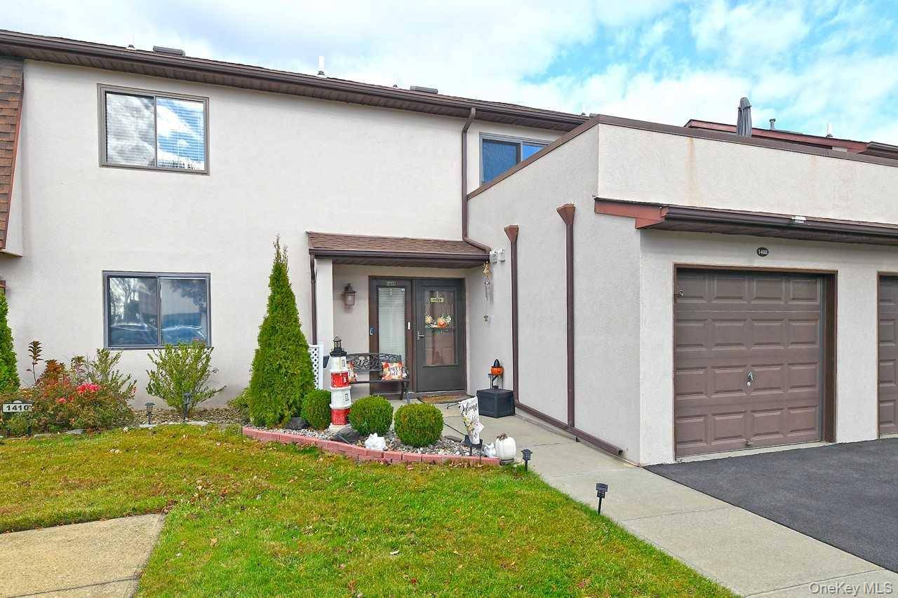 Freeport, NY 11520,ONE ANCHORAGE WAY #1408