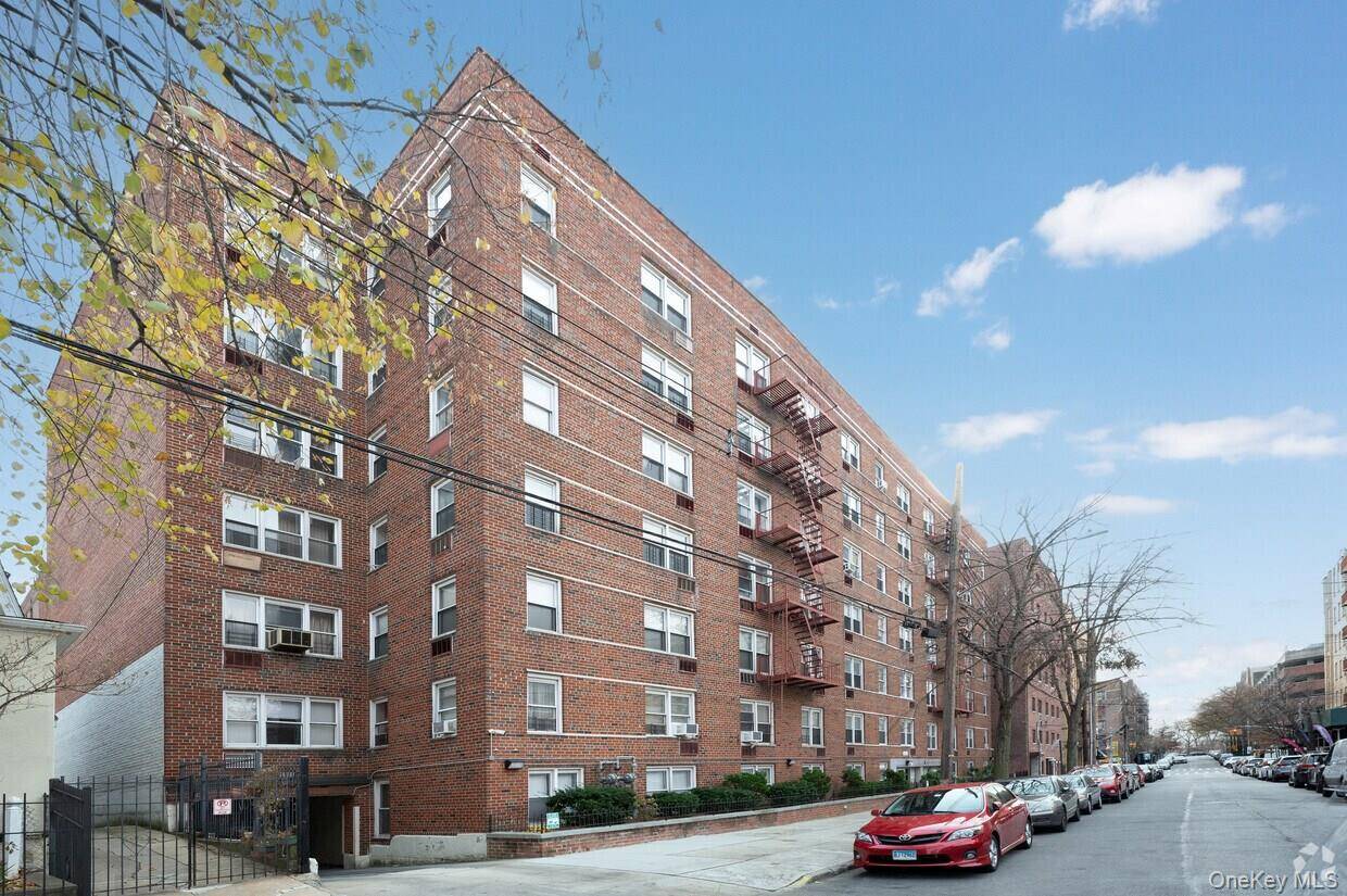 Bronx, NY 10467,3520 Tryon AVE #405