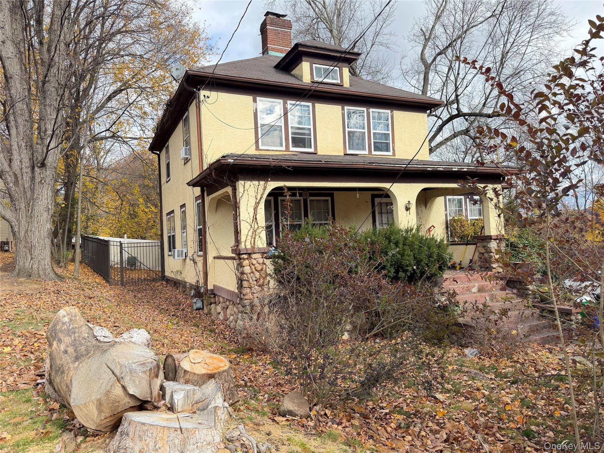 West Nyack, NY 10994,16 Maple AVE