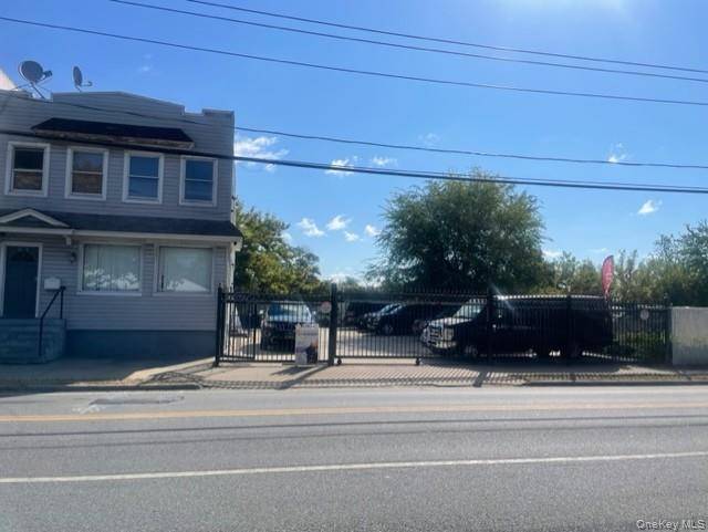 Elmont, NY 11003,31 Plainfield AVE