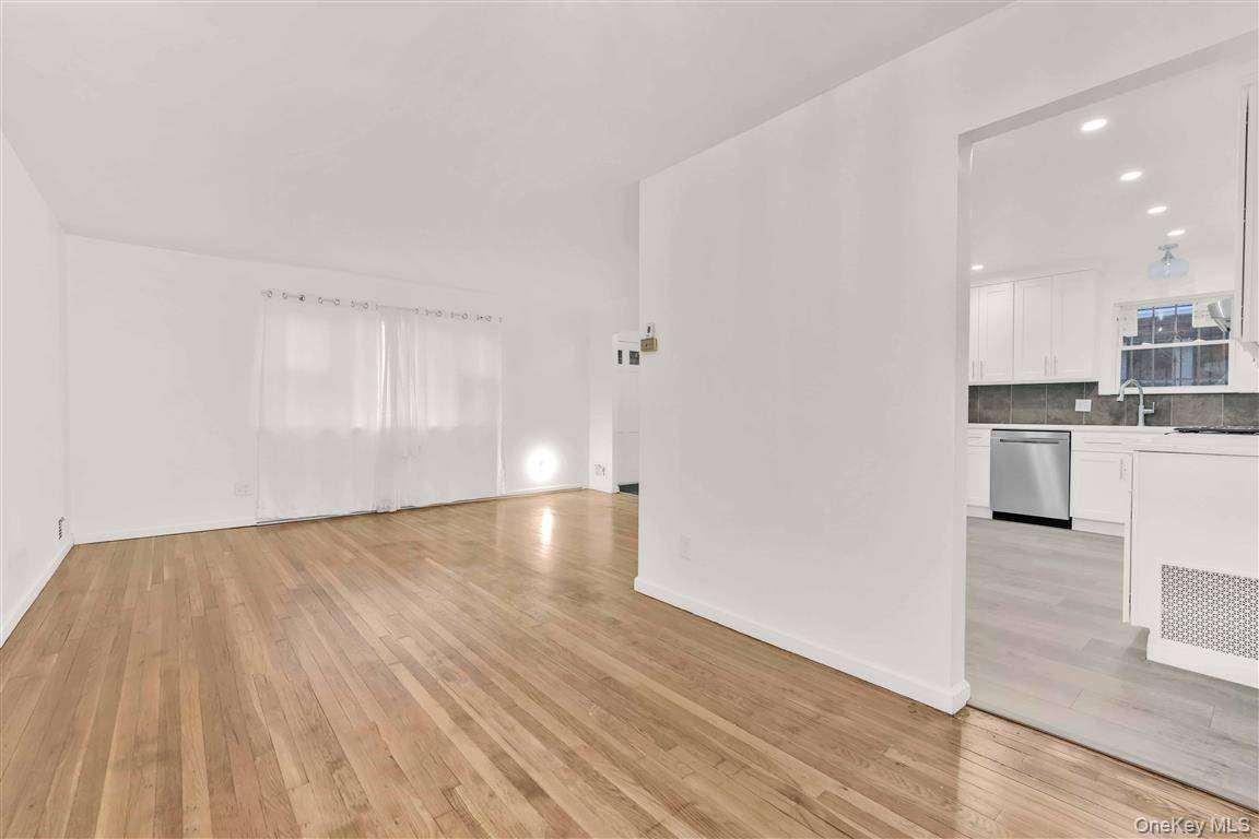 Jamaica, NY 11436,11530 Inwood ST